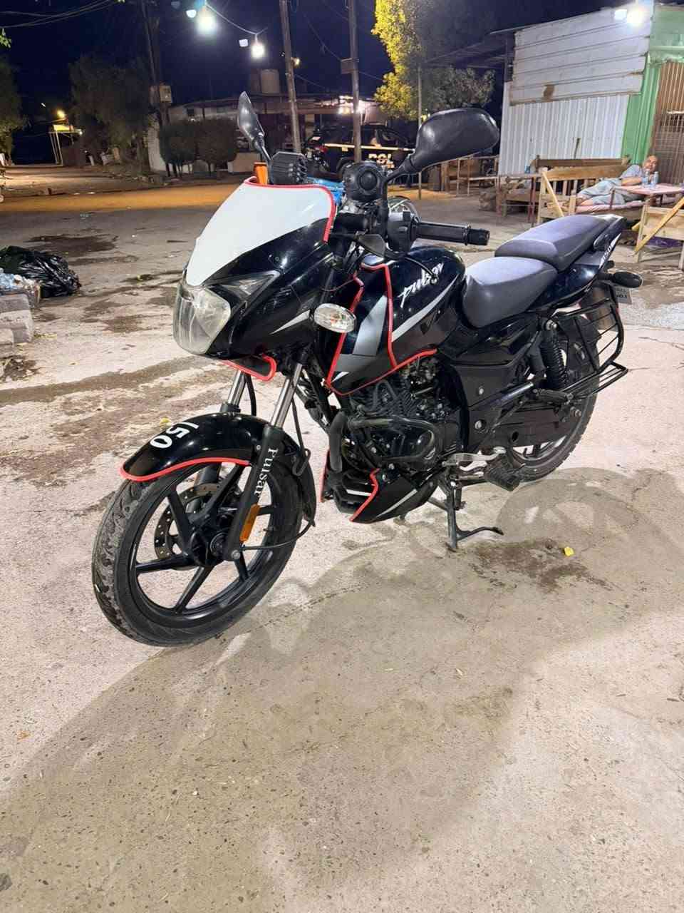 🔥 للبيع دراجة Bajaj Pulsar 150cc موديل 2022 🔥
📌 موديل 22
📌 سعة المحرك: 150cc
📌 اللون: أسود
 وشركهBajaj
💰 السعر المطلوب:..1.200.000
📍 الموقع: ديالى 
📞 التواصل: اتصل ***********
