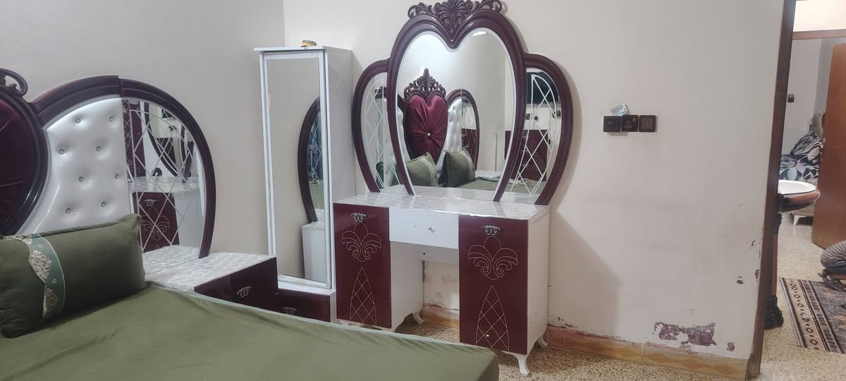 السلام عليكم
غرفه نوم للبيع
نظفتها ٨٠ بل بالميه
٩ قطع
الكنتور ٣ امتار
مكاني تكريت
السعر ب ٥٠٠ وبيها مجال
رقم مبايل ***********
