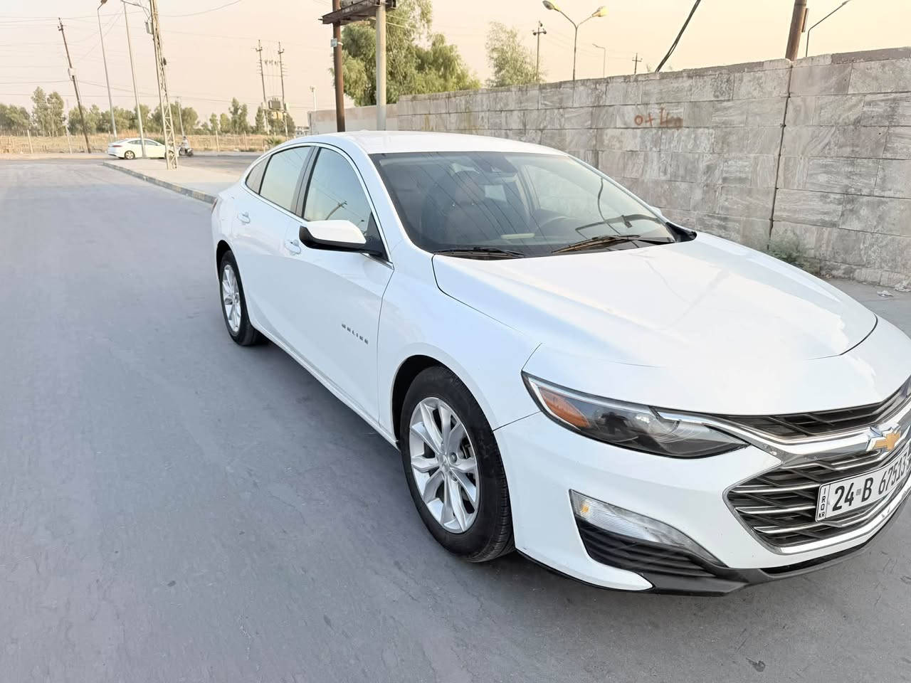 ماليبو موديل 2023 LT سياره شبرين بل بونيد  ربع جاملغ جهت سائق بدون دواخل سيارة رقم دهوك محرك كير كل شرط سياره تشغيل عن بعد رادار خروج عل مسار دواخل سيارة جديد سعر عل خاص 
***********
*********** سياره موجوده موصل بعشيقة
