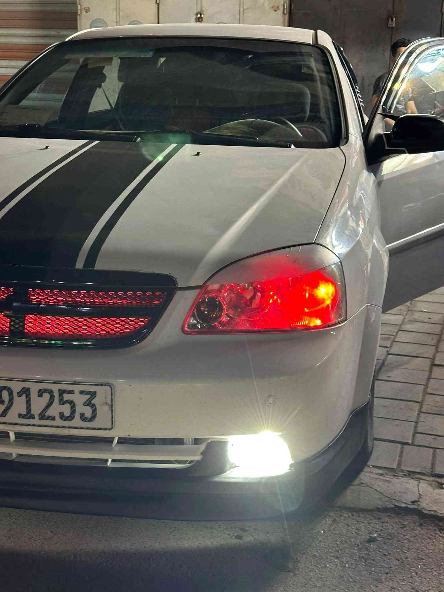 سلام عليكم 
اوبترا 2012 جاهزه من كلشي   
رقم انكليزي بغداد 
ماشيه 150كم
 بيها هلالات  رش  
بارد بل الباب الايمن الخلفي  
تبريد ثلج 
شاشه
بغداد شارع فلسطين 
***********
مامتواجد عل الفيس 
السعر 80
