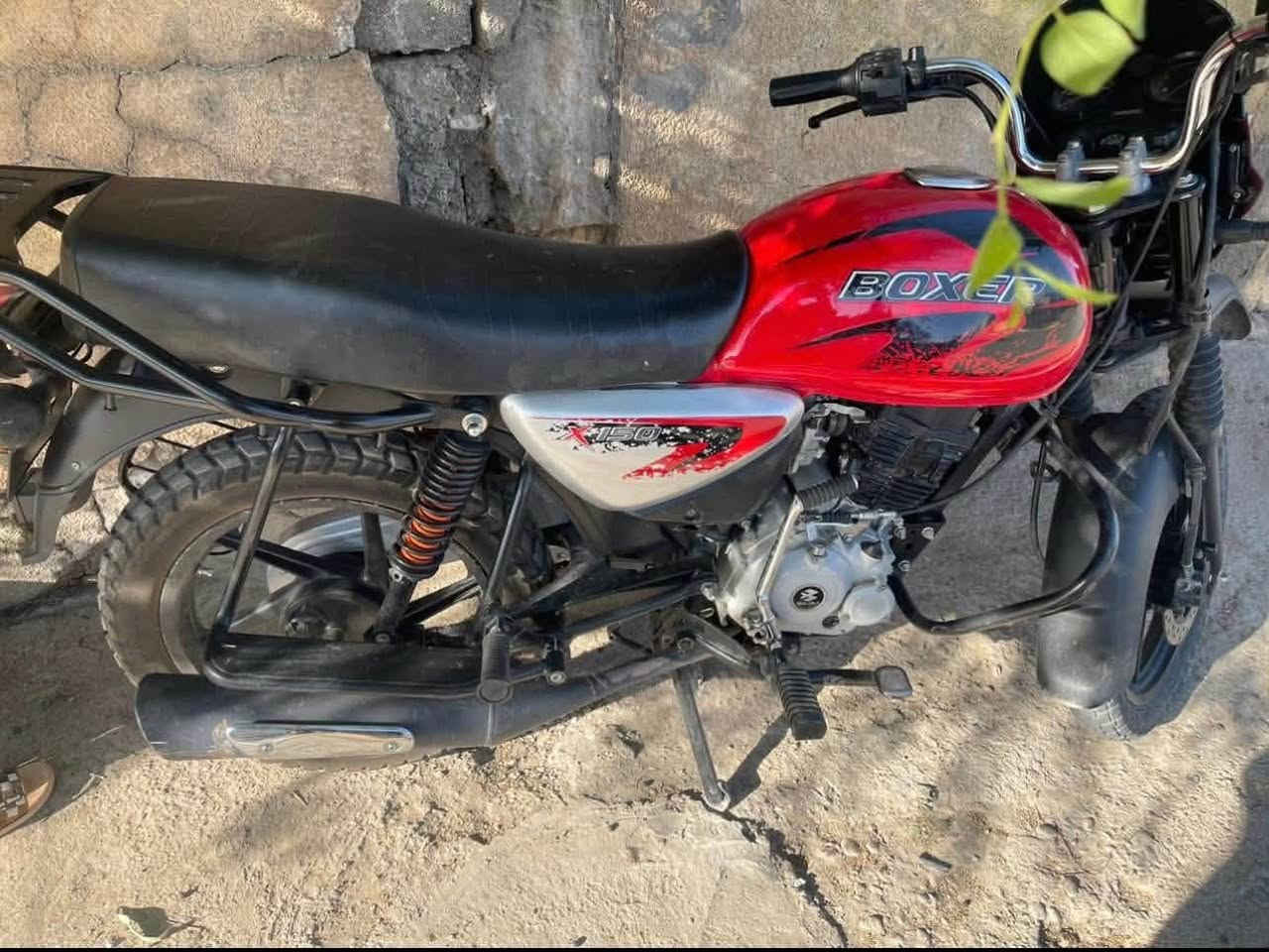 السلام عليكم بوكسر جبلي موديل 23بعده زيرو  مكفول كفاله عامه ما مشتغله دلفري ستخدام شخصي مرقمه سنويه تحويل ثاني يوم لوحات بيه مكاني الحسينية الرشديه رقم *********** شراي يخابر سعره اتصال

