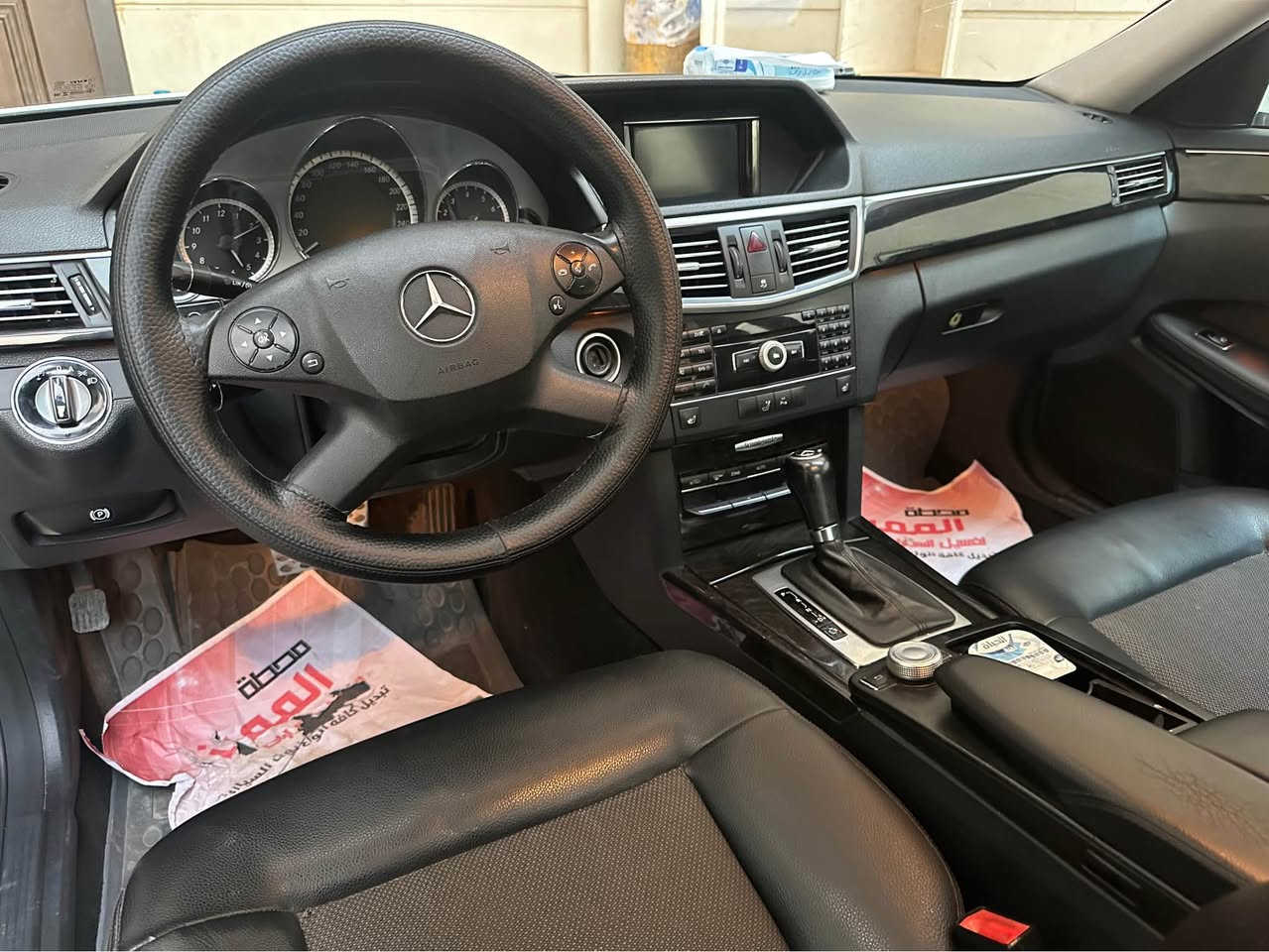 مرسيدس w212 2010 E200
 
افنگارد كامل مواصفات 
استخدام شخصي وكلش نظيفه وبلاديه ومسويلها ادامه كلها
* سلايد 
* كشنات جلد ومخمل 
* كشنات تدفئه
* كشنات كهرباء 
* تحكم ستيرن 
* كروس سرعه 
* اناره داخليه بوب ودشبول واناره ترحيب وانار جوه الكشنات الاماميه 
* اوتوبارك 
* هولد
* حساسات امامي خلفي
* شاشه جبيره شاشه اعطال ماوس شاشه  
*  داخل صاج ملكي اسود
* لايت زنون بلادي داينمك لد امامي نهاري وبك لايت لد  وعدسه الايت متحركه
* مري كهرباء وشفط وتعتيم
* تبريد قطعتين امامي خلفي وبالچكمچه ايضا وبارد جدا معروف تبريدها
* وباقي مواصفات المرسيدس المعروفه 
* اهم شي السياره (توو ويل)
* السياره نظيفه جدآ استخدام شخصي و ادامه كامله مبيها اي نقص. (صفر مسج)
مكانها بغداد الكرخ السعر ١٣٧$ ورقة وبيها مجال بسيط *********** بغداد, العراق
