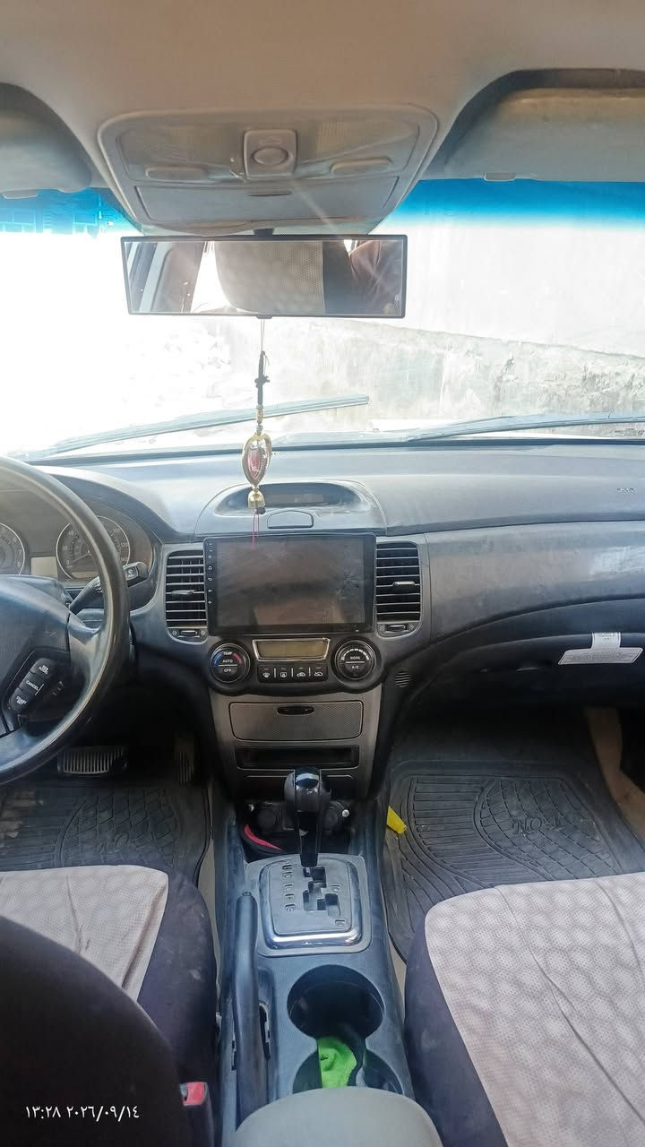 سلام عليكم حبايب كلبي بيع مستعجل والله هاذه مو سعره بس عندي ضرف صار وصلت ٦٠ ورقه ومابعته بس هسه عندي ضرف  صار سعر ٥٧ والله موسعره ***********

نص مكتوب في الصور:
- ١٣:٢٩ ٢٠٢٦/٠٩/١٤
- ١٣:٢٨ ٢٠٢٦/٠٩/١٤