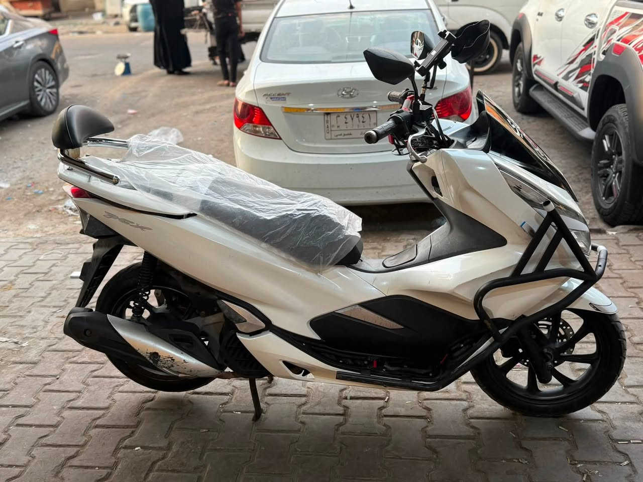 سلام عليكم.... سلام عليكم....
دراجة  (PCX)(جيل الثالث 🛵 للبيع

دراجة شلعه معدل كهربائيات كلهه شغاله 

دراجة جديده 

أي نقص مابيهة

جيب فيتر وتعال افحص

العنوان بغداد الاستفسار الاتصال على الرقم 📞***********
