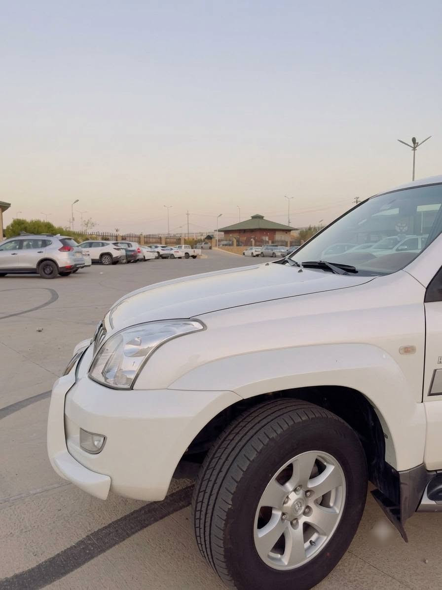 TOYOTA _ PRADO _ VX _ V6 _ 2008
سيارة تويوتا برادو للبيع موديل 2008  اعلى فئه VX  
     ///تفاصيل السيارة ///
وارد خليجي 
حجم المحرك / 6 سلندر /4000cc 
مكينه كير كله على وضع الشركه 
مقاعد جلد + كهرباء + تدفئه
 فتحه سقف (سلايد ) 
مري كهرباء + شفط+شفط مع قفل مركزي+قلاب مع R
حساسات خلفيه
تبريد خلفي منفصل
دفع رباعي لو كير
تشغيل عن بعد
ثلاث مقاعد(7 راكب)
جگات خلفية (جوب لس جديد)
جناح على باب الخلفي
شاشة وكامرة خلفية
تثبيت سرعة وتحكم ستيرن جهتين
السيارة مغلفة من الداخل بعزل حراري
السقف مغلف PPF ضمان 10 سنوات
عدة الشركة موجودة مع كتلوك السيارة
السيارة عليه منظومة غاز ايطالي وياه كارت صيانه(كرت الاصفر)
باتري والاطارات والفيت بمب جديدة(فتحة للفيت بمب موجود)
البونيد (صبغ و معجون) و جوه الجامات الجانبية وخشم جاملغات امامية صبغ اثر جلح كما موضح بل صور
رقم السيارة اربيل (لوحات+فحص+هزة) جديد
موقع السيارة في كركوك
السعر على الاتصال او مراسلة على واتس اب
رقم صاحب السيارة
***********
***********
