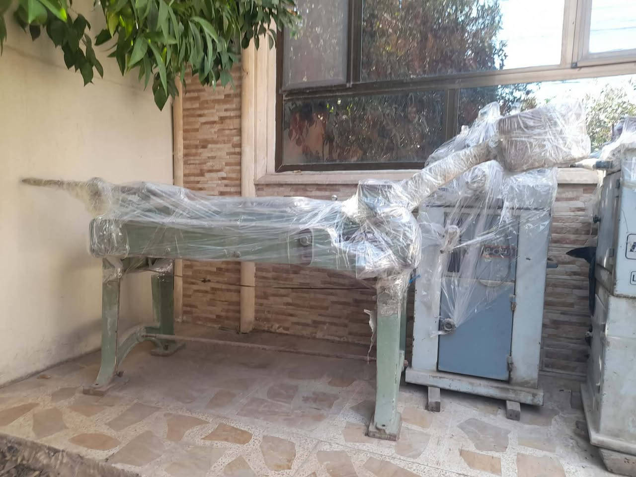 معمل المنيوم للبيع... العنوان موصل الجانب الأيسر... للاستفسار الاتصال على الرقم..
***********
