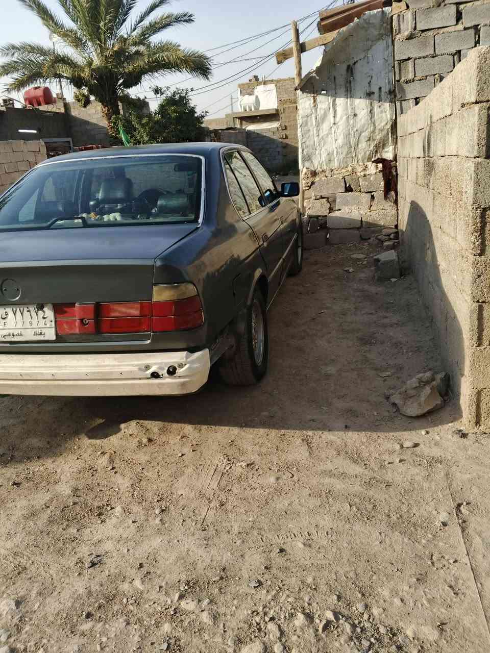 السلام عليكم بي ام للبيع موديل 90 الحجم 525 مسكر اوتوماتيك سياره جاهزه تبريد شغال سياره السياره ما تتحول بس وكاله ترهم براوس وترهم بيع السعر 27 وبيها مجال وكاله واصل قضاء الزبيديه هذا رقم تليفوني احد راسلني على الفيس هذا رقمي بو واتساب***********
