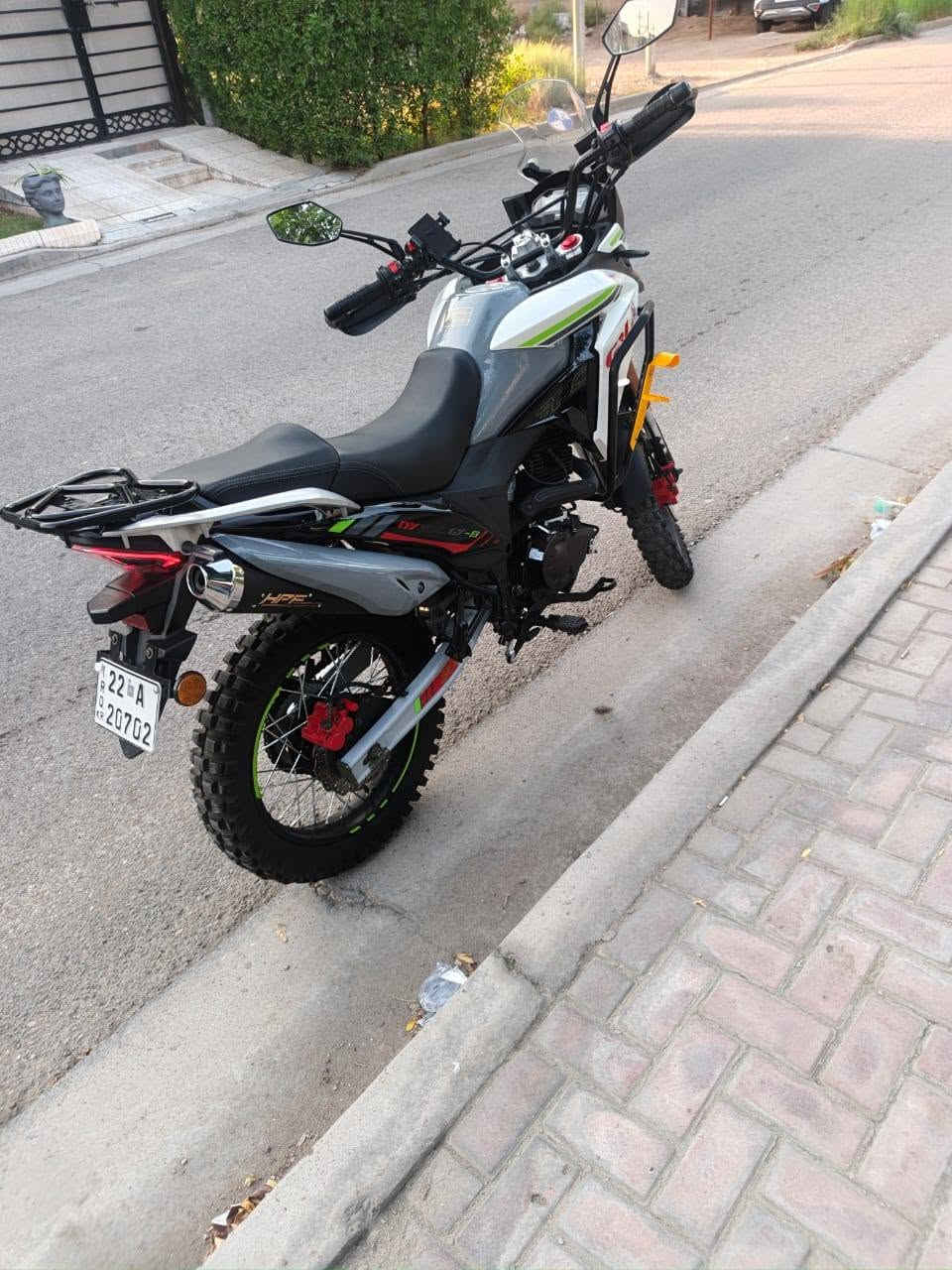 السلام عليكم
للبيع دراجة دايوان ادفنجر 300 cc موديل 2026 لون أبيض رقمها اربيل باسمي ماشية الف دراجة كفالة عامة سعرها 3 ملايين 500
العنوان بغداد الغزالية
رقم تليفوني ***********
