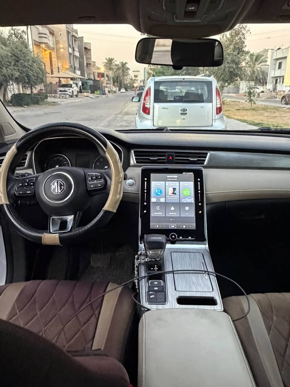 السلام عليكم
MG RX5 2023 

خليجي بأسمي استلام من الوكالة رقم بغداد 

محرك 1.5T كير AT ماشية ٤٦ الف كم تحت الضمان ٦ سنوات او ٢٠٠ الف كم ومستمر علىالصيانة في الشركة...بدون صبغ فقط بارد في البنيد على كد كف اليد و بارد في الصندوق على كد اصبعين.. ومحددهن بالصور 

السعر ١٣٦ وبيها مجال شي قليل كلش 

للاستفسار اتصل ممتواجد على الفيس 

***********
