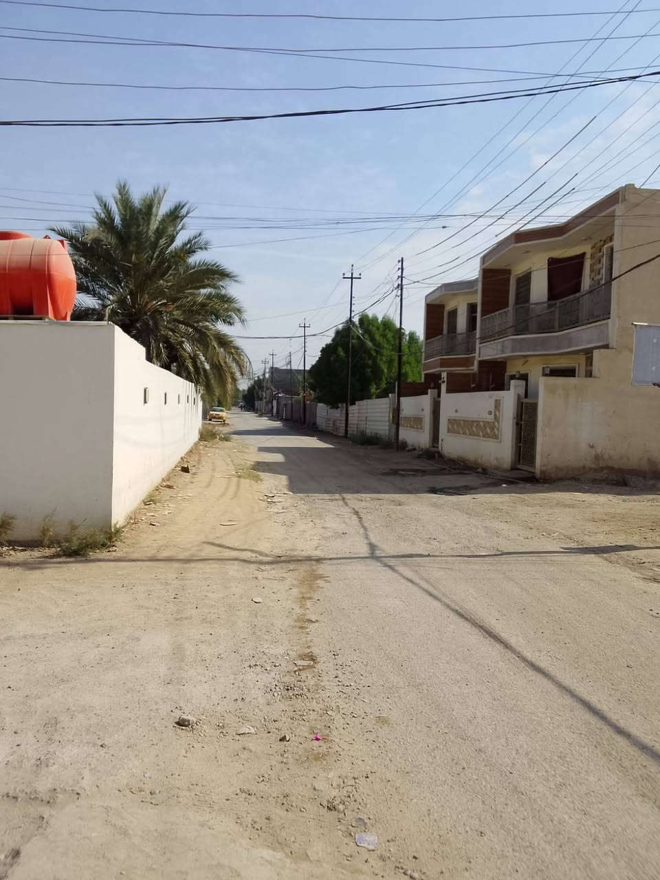 قطع للبيع في الدوره البوعيثه مقابل مجمع العدل طابو زراعي سند 25بسمي مساحه 105م سعر 35مليون 
155م سعر 50مليون 
210م سعر 65مليون 
كل خدمات موجوده
