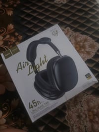 سماعة W35 من شركة HOCO مع كامل ملحقاتهة 18 ألف دينار فقط