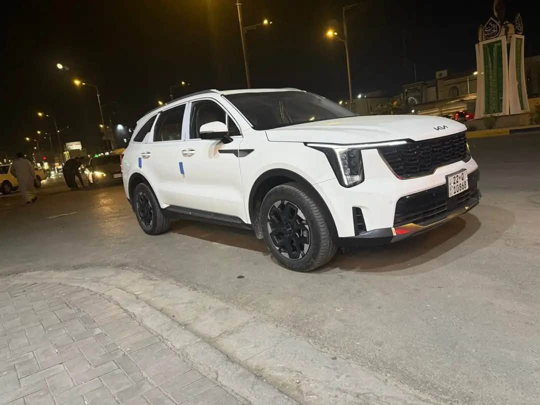 السلام عليكم
كيا سورنتو 2024  خليجي  الشكل الجديد 
الرقم اربيل الدولي 

صار بيهه حادث بل عراق تبديل بنيد وجاملغ وصبغ بابين فقط بدون دواخل هذا سطحي وصور الحادث موجوده ضرر خارجي فقط  
ماشيه (41 ) الف كيلو  اربيل باسم شركه تحويل مباشر باسم المشتري 

محرك 4 سلندر حجم 2500 

7 راكب وتبريد 3 قطع 

داخل ابيض 

بصمه تشغيل وفتح الابواب 

كراسي الاماميه  كهرباء 

شاشه اصليه  متصله نفكيشن 

حساس امامي وخلفي 

لد نهاري وبك لايت لد 

لايت 4 عدسات زينون 

شاحن مبايل 

هندبريك كهرباء / اوتو هولد 

صندوق كهرباء ذكي 

الاناره المحيطيه 7 الوان 

ترحيب ومرأة شفط ميموري 

السياره جديده وجاهزه من كلشي

سعرها 230$

الاتصال ***********

البصره /الجبيله@

