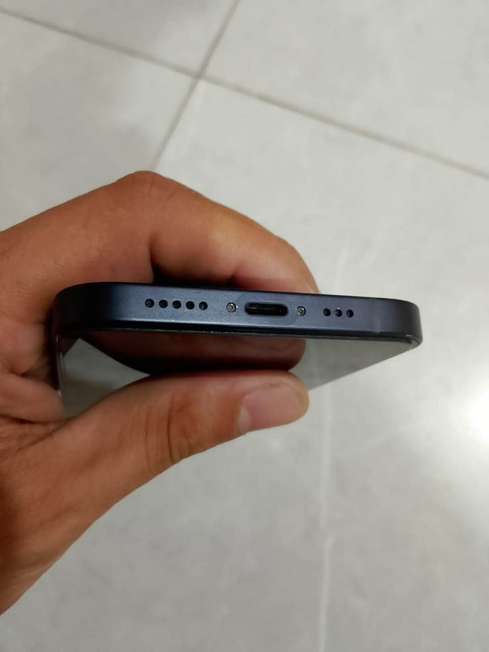 ايفون 12 • ٦٤ غ.ب. • مبدل فقط