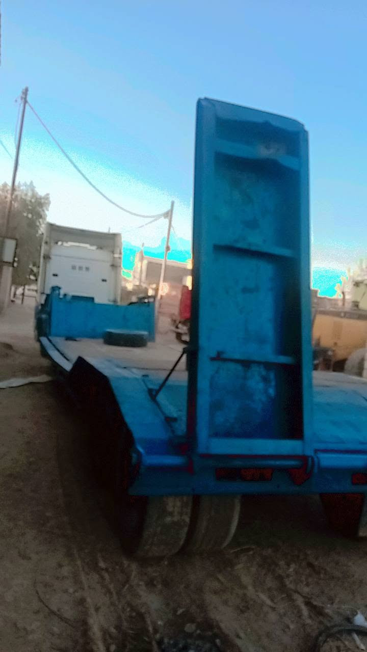 سلام عليكم لودر للبيع نوع امريكي ركبه متحركه لاستفسار ***********
