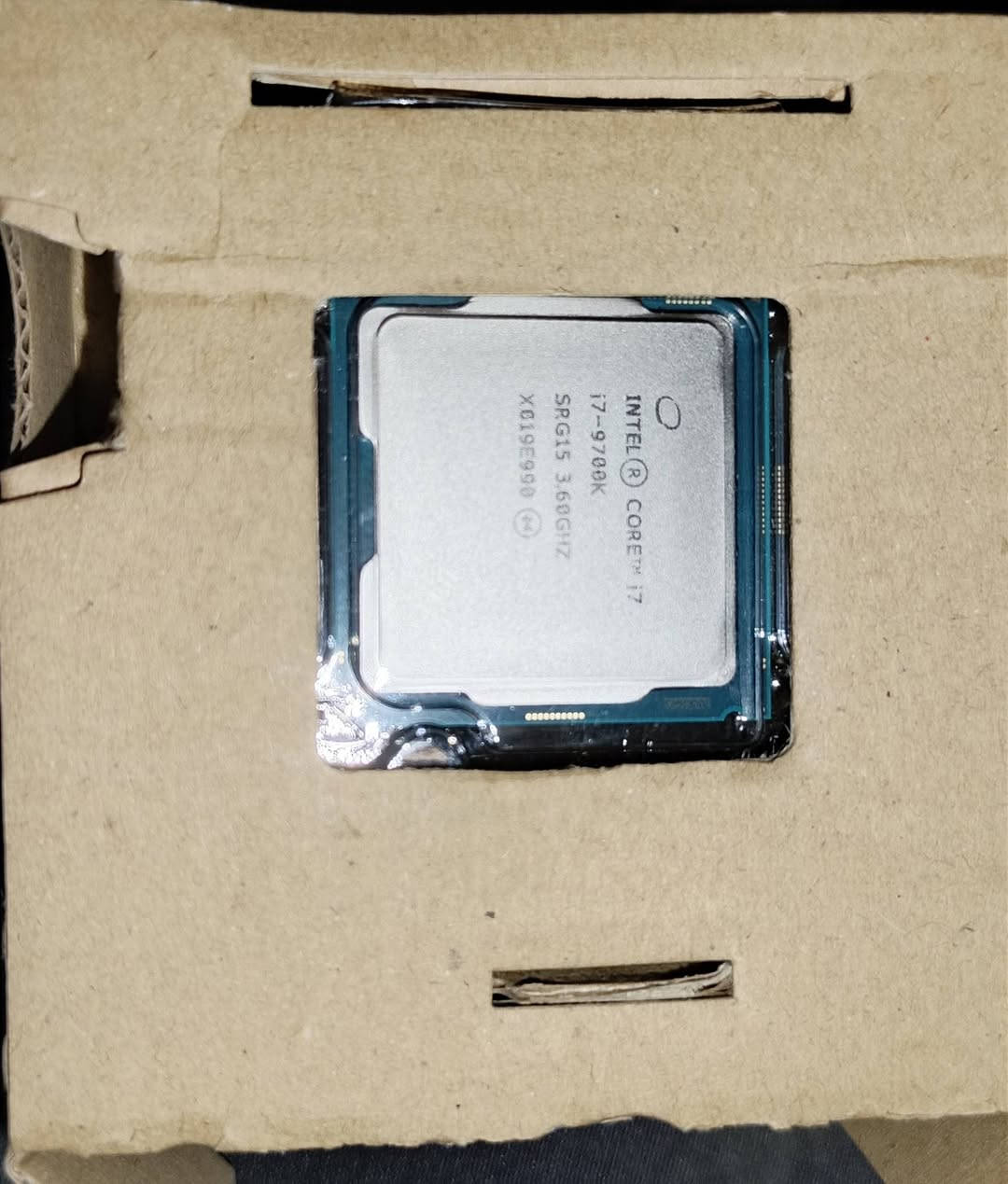 معالج ورامات

I7 9700K
RAM 16 (8+8) 3200
RAM 8 2666
