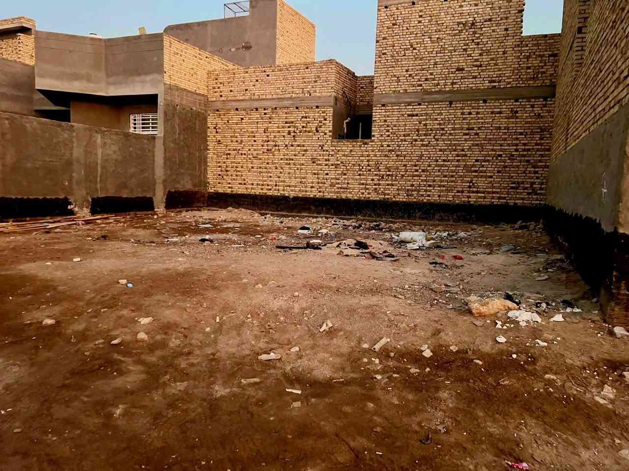 عرصه للبيع مربعه المساحه 150متر مجمع توحيد الاول شارع المركز تبعد عن الشارع العام 300متر للاستفسار [ *********** ] [***********]

نص مكتوب في الصور:
- مضيف السيد سمير الموسوي موقع العرصه دكان ام سعد حي توحيد مسافه العرصه 300م عن الشارع العام الشارع العام طريق السنيه السياحي الكوافيره سوبير ماركت الواحة مشت الفاكهه وال Google Maps