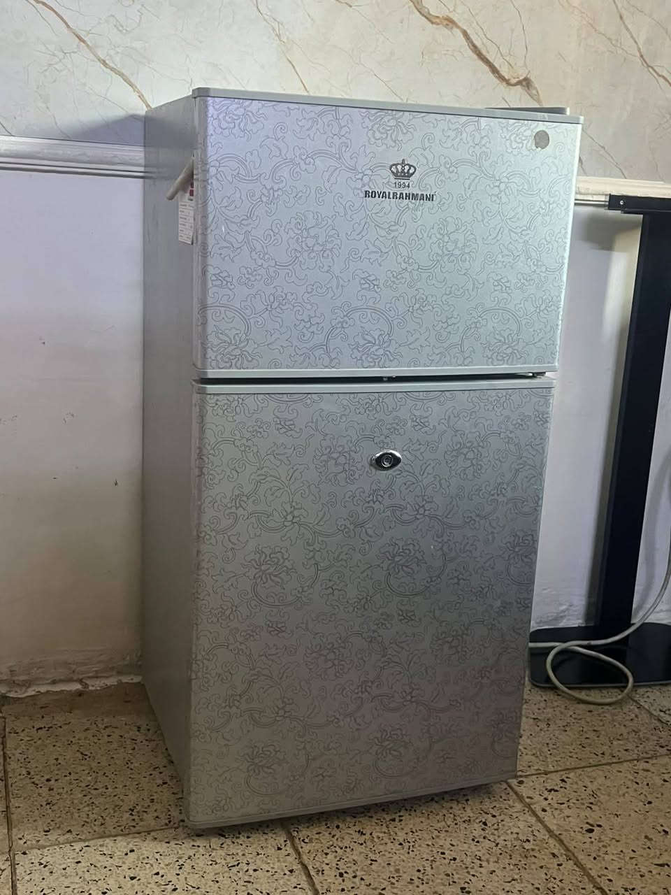 ثلاجه 5 قدم نظيفه جدا جدا للبيع استخدام قليل العنوان الشرطه الخامسه رقم الهاتف ***********
