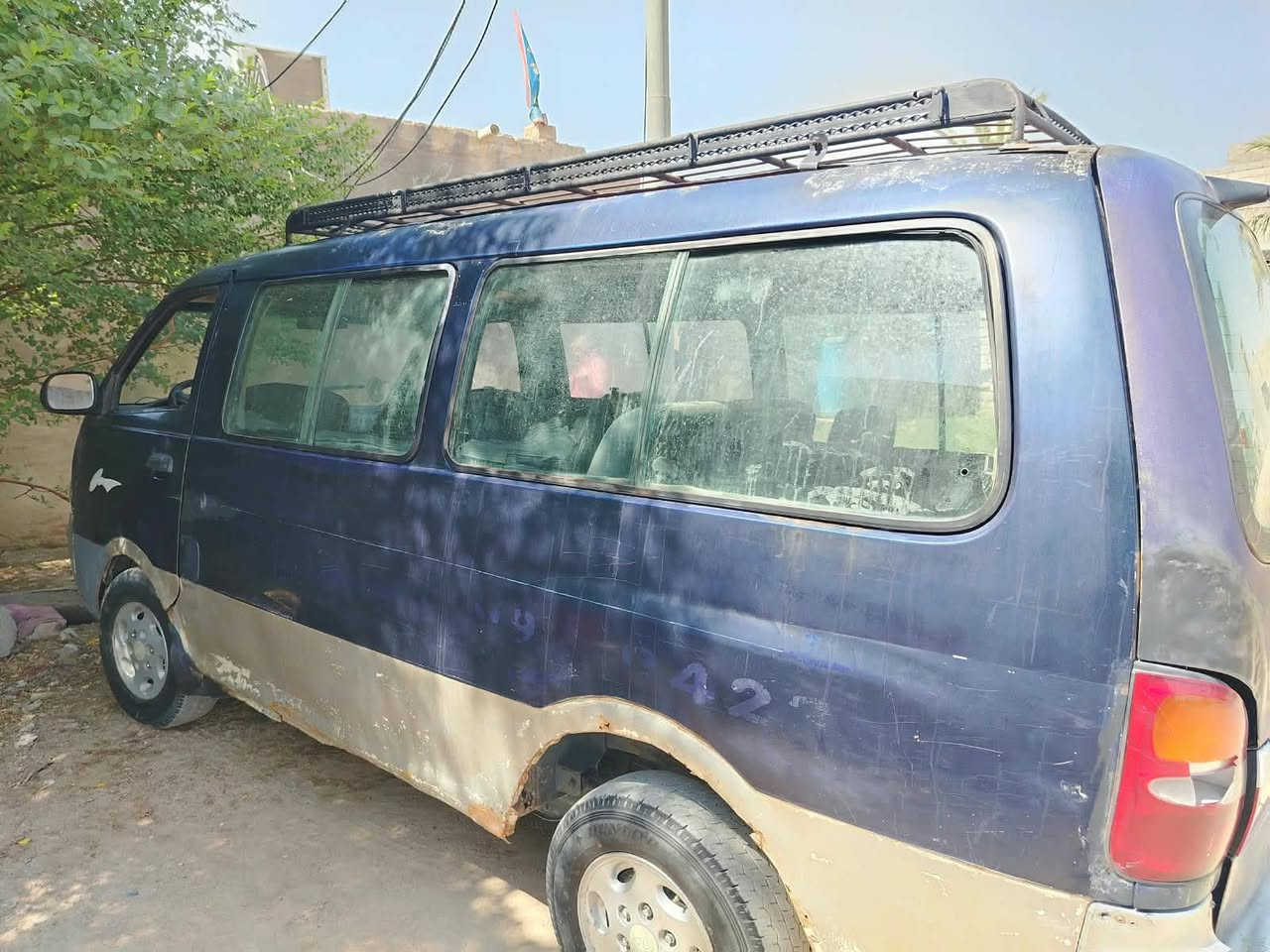 سلام عليكم بربجو للبيع رقم بصره الماني سياره حلوه ونضيفه شواصي كفاله المكينة بيه خيط بخار انه مكلف بلنشر هذا رقم راعيها 771 396 5004 سعر 24 وبي مجال
