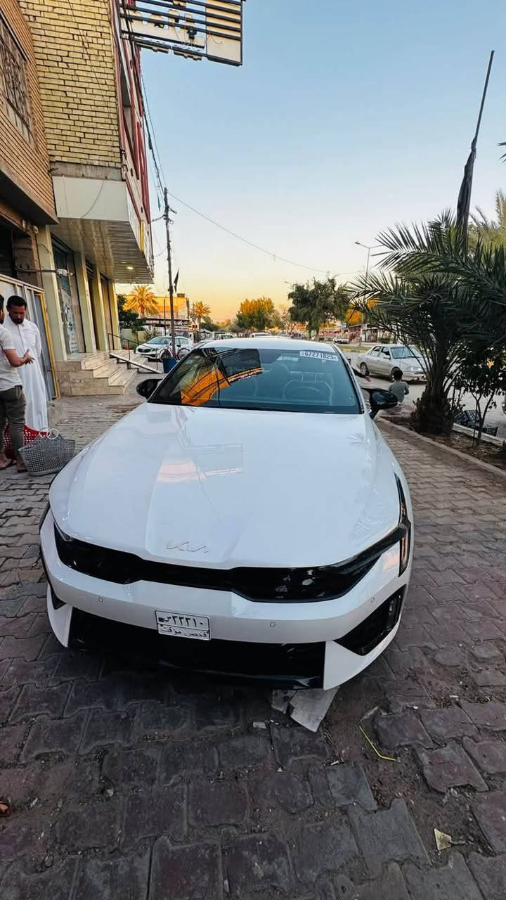 السلام عليكم 🧿
للبيع كيا K5
 الفئة جيتي لاين
الموديل /2025
رقم كربلاء 
*صور الحادث موجوده بالصور
1 حجم المحرك 4 سلندر 2500 
2 كامره +رادارخلفي+رادار امامي+ رادار جانبي مانع اجتياز  
3 بصمه ابواب وتشغيل عن بعد 
4زنون عالي وناصي
5مقاعد جلد اصلي اسود مختوم جيتي 
6مقاعد الامامي كهرباء 
7هاند بريك بصمه 
8تحديد مسار 
9شاشا كبيره مع كامره دواره
10 ستيرن رياضي D شعار GT LINE
11 مثبت سرعه
12شحن واير لست
13اشاير بل مري 
14نضام قياده ايكو + سبورت + سمارت + نورمال 
وباقي المواصفات المعروفه في فئة جيتي لاين 
مكان السياره كربلاء غير متواجد ع الفيس
   رقم الموبايل ***********
