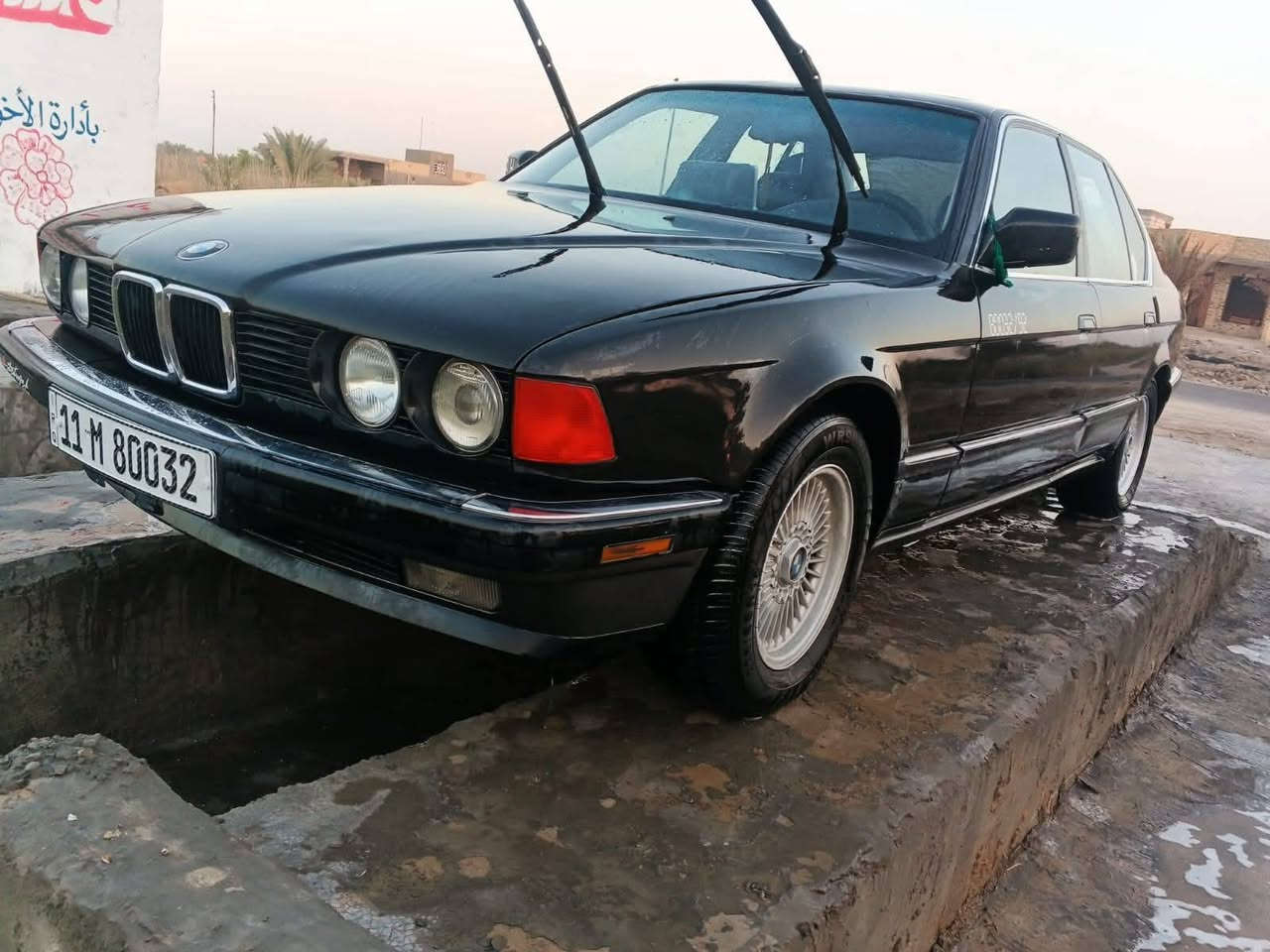 السلام عليكم بي ام 735 موديل 1992 مكينه كير حداده تخم  تبريد ثلج قطعتين تاير بل كارتون اكسل كهربائية شرط عليه الجهاز واير تجطيل ما بيه سياره مال جناي رقم بغداد اب اسمي تحويل ثاني يوم سياره جوه السوك بسبب الظروف 45 بيه مجال التواصل عله الرقم ***********
