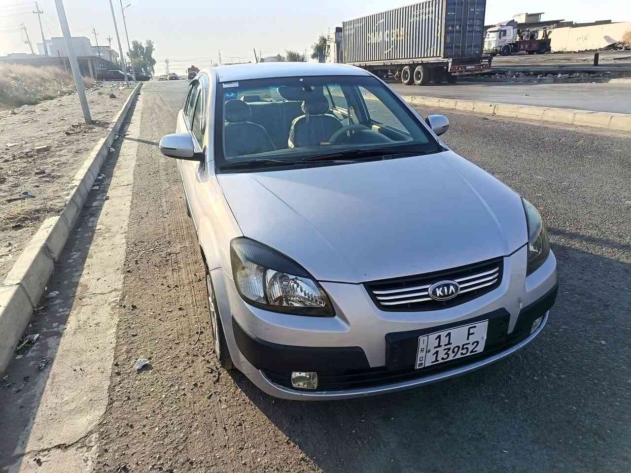 السلام عليكم كيا ريو أمريكي موديلها 2009 رقمها بغداد دولي بيها جاملغ مبدل بدون دواخل والباقي ليبل واحدمكينتها وكيرها شرط تبريدها شغال طخمها الامامي والخلفي جديد غرفتها وضع شركة السيارة جاهزة من كلشي شرعيها موجود بل الموصل بيها صبغ بونيد فقط إذ حبيت خابر على هذا الرقم *********** كورك الاسيا ***********6

