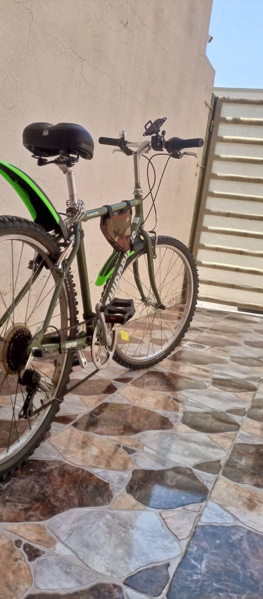 بسم الله الرحمن الرحيم 
بايسكل Thirdbikes - SURFSIDE ماركة يابانية (المنيوم) للبيع فوول نظافة مال بالة كلشي بيه بشرط وبيه ضمان كلشي بيه جديد ووياه هواي ملحقات وبعد غراض مطالعة بل تصوير  
التايرات جديده كلشي جديد بل بايسكل السعر ٢٣٠ وبيه مجال مكاني تسعين موجود واتس وماسنجر ***********
