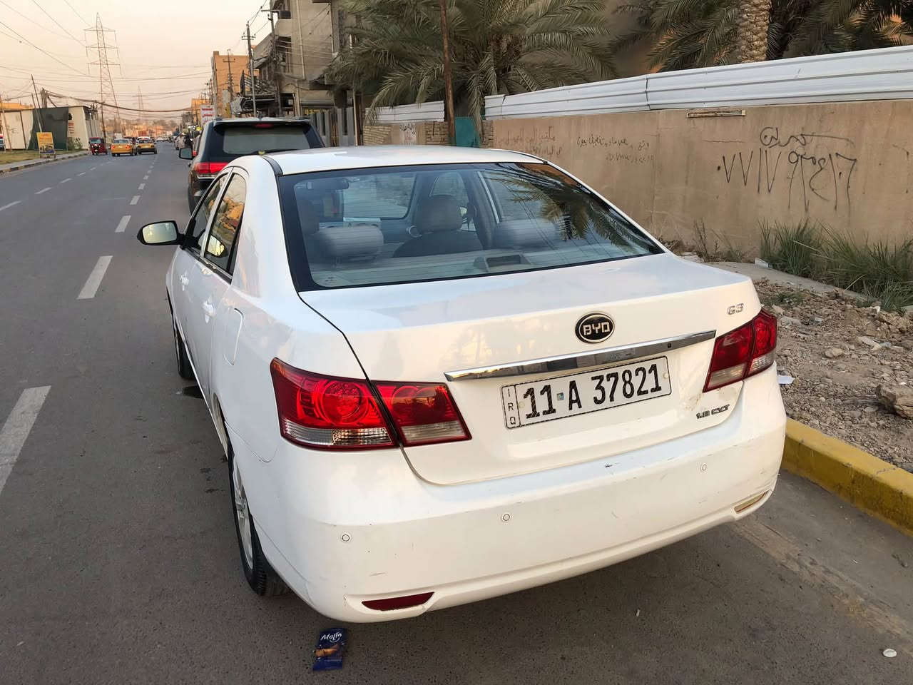 السلام عليكم byd g3 اوتماتيك ماشيه ١٢٧ السياره بلادية ع وضع الشركه مابيه اي نقص تراي وين ميعجبك رقم بغداد انكليزي بسمي العنوان بغداد ألشعب سعر٦٢وبيهة مجال موبايل***********
