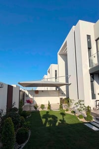 مظلات اليمان الحديثه تكون حسب الطلب ومتعدده القياسات حسب رغبه الزبون 1...