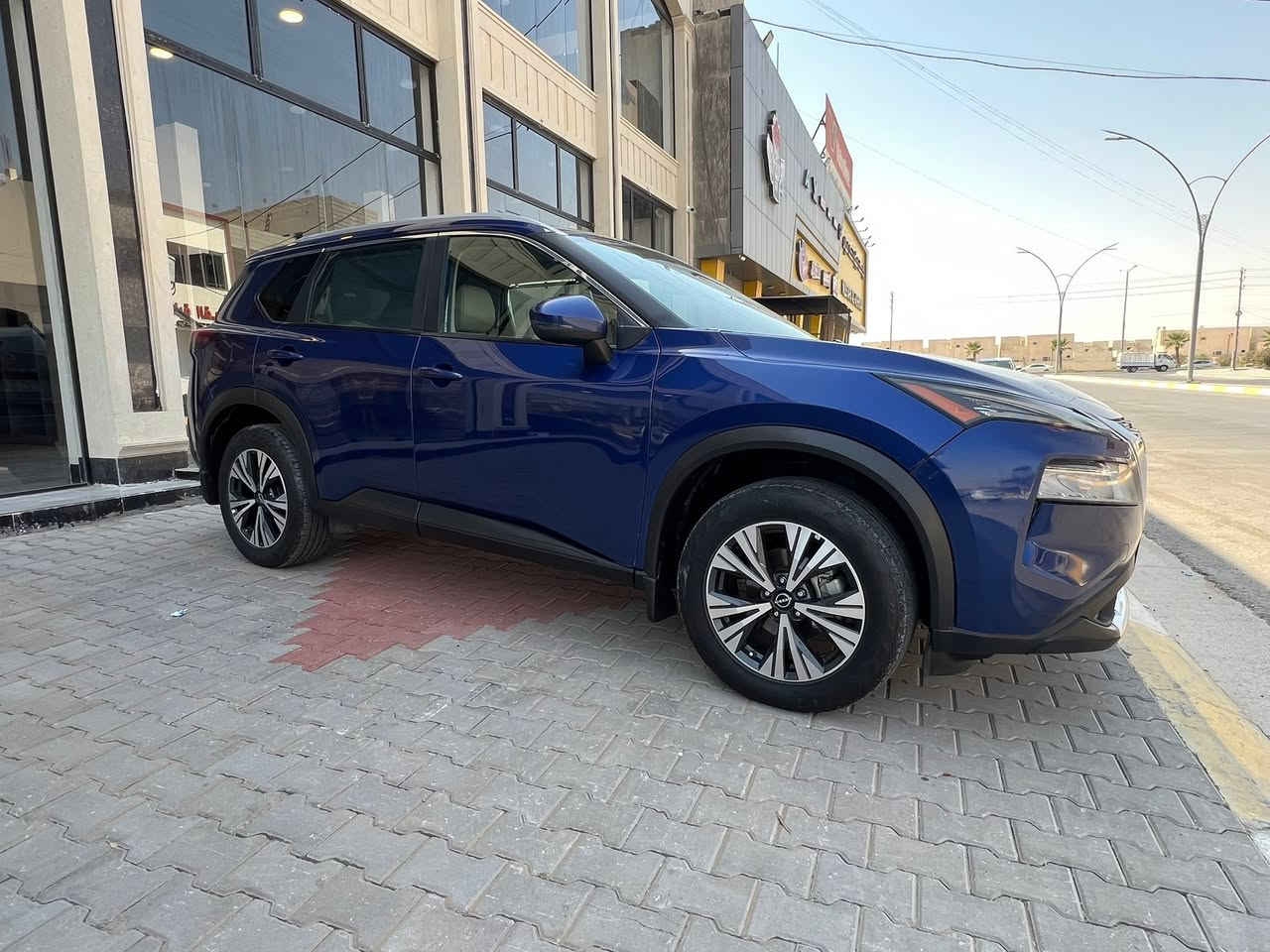 نيسان روج 2023
SV
بصمه
تشغيل عن بعد
كشن كهرباء
تبريد لمس شاشه منفصل
كامره خلفيه
حساس خلفي توقف ذاتي
رادار امامي
رادار جانبي
بانوراما 
تحديد مسار
قياده ذاتيه
تبريد خلفي
خمس وضعيات قياده 
هندبريك دكمه 
اوتو هولد 
صبغ جاملغ مع حافة البنيد فقط بدون دواخل 
باقي سياره كفاله من كلشي 
رقم اربيل 
وكاله تحويل الي يعجبك
سياره جاهزه بدون اي نقص 
محرك كير تخم تاير تيريد ثلج 
السعر 150بيها مجال بسيط
صلاح الدين تكريت 

***********

