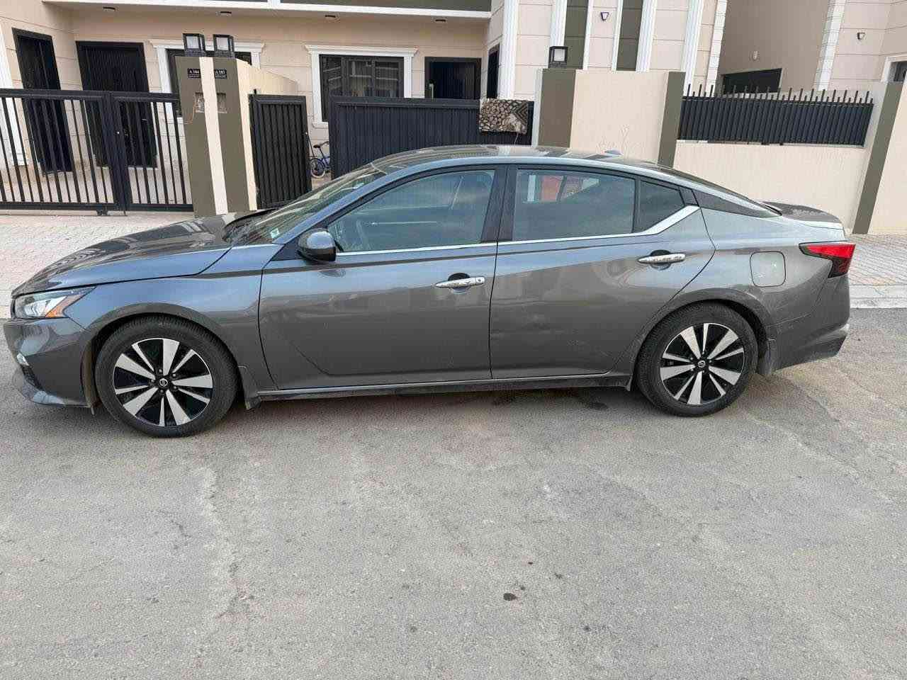 التيما 2022
SV
الضرر موضح بلصوره 
فول مواصفات بس مو فتحه 
كير ومحرك بلشرط 
بطاقه بانزين بيها 
شرط التحويل 
بدون ايرباك 
السعر ١٤٥ 
للتواصل على الرقم 
*********** كركوك, العراق

