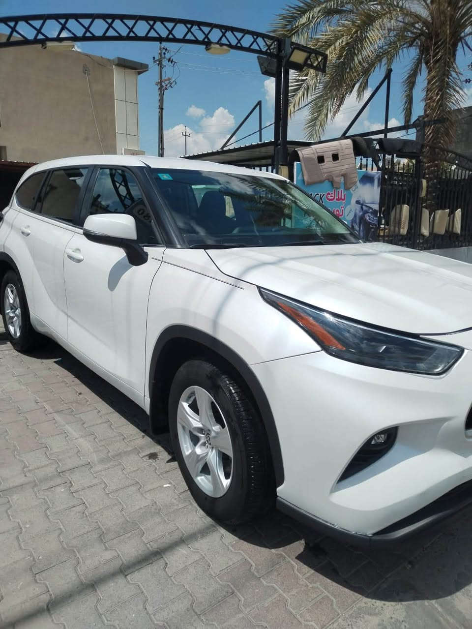 هايلندر موديل ٢٠٢٤
بانزين  le
ماشية ٢٢ الف ميل
رقم كركوك جديد وبأسمي 
مبدل بيها باب الصندوق وبونيد حادث خلفي مو امامي بدون دواخل بدون ايرباك السيارة حلوه ما تصرف عليها ربع 
السعر٢٦٥ ورقة وقابل للتفاوض 
مكان السيارة كركوك حويجة
***********
