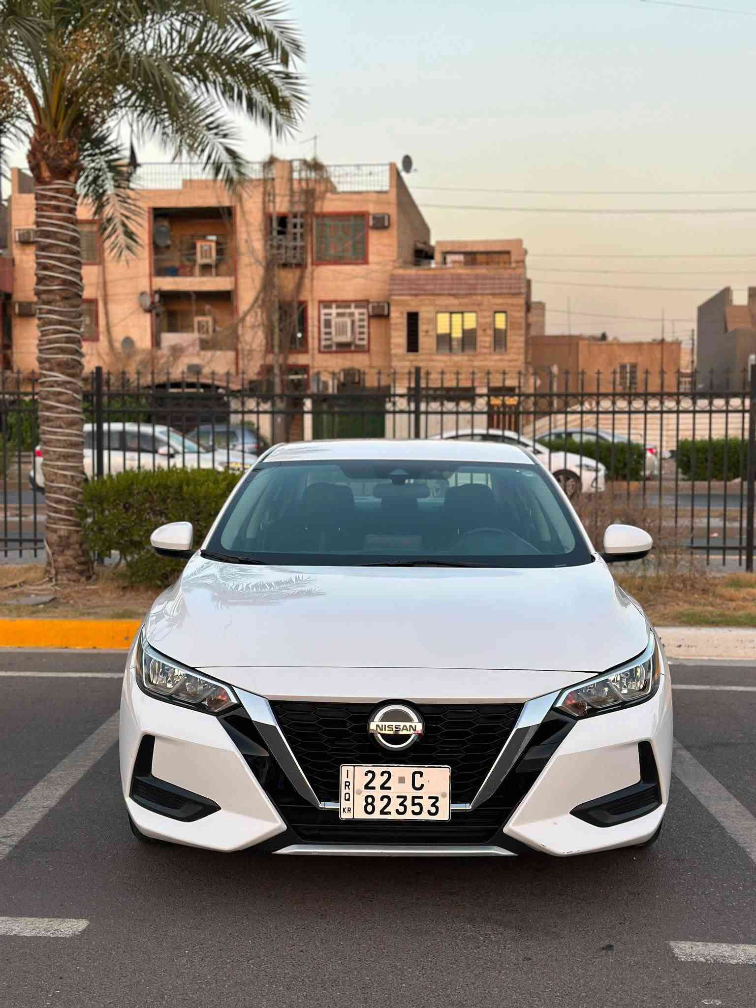 السلام عليكم
نيسان سنترا للبيع موديل 2021 
وارد امريكي حادثهة موضح بالصور 
السيارة sv معروفة مواصفات الاس في 
رادار امامي 
مستشعر خروج عن مسار 
رادارات جانبية 
ورادار خلفي 
ومانع تصادم انامي وخلفي 
شاشة 
كار بلي 
شاشة اعطال واعدادات 
تبريد منفصل وبيانو 
كامرة خلفية
بصمات بوب وبصمة تشغيل  
جامات اوتو 
نضام ايكو وDs 
تحكمات ستيرن 
مكينة 4 سلندر مكينة وكير مكفولات من التبديل والفتح 
تبريد السنترا غني عن التعريف 
السيارة ماشية 127 الف كيلو 
سونارهة مرفق بالصور 
السعر 122   

رقم الشاصي 3N1AB8CV2MY254294

عنواني بغداد ورقمي ***********
