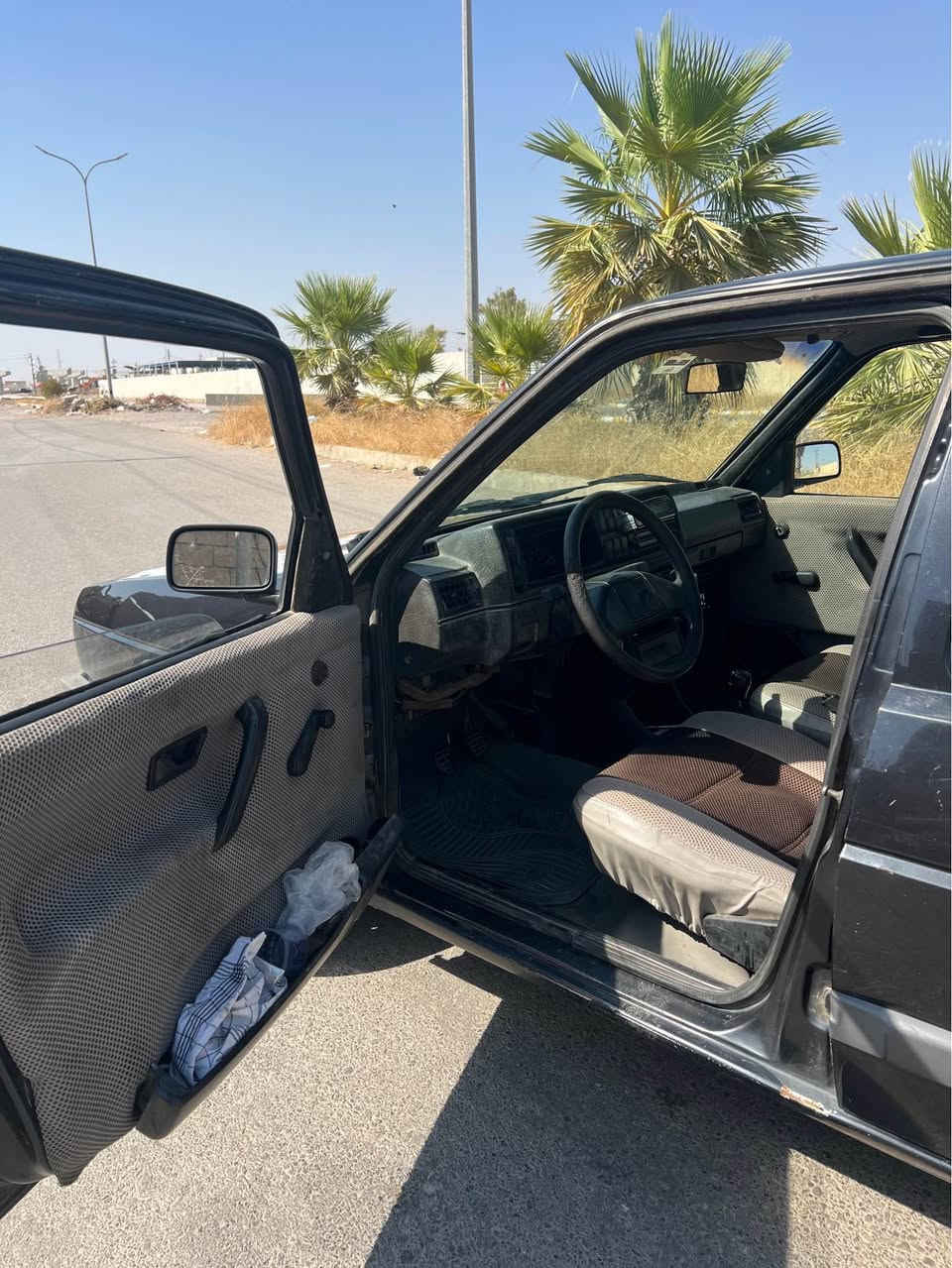 سلام عليكم سياره كولف للبيع 
موديل 1991
رقم كركوك دولي سنويه باسمي لحد 2030 مشروع وطني 
سياره بدون ضرر و بدون تبديل و خياس 
سياره حلوه حيل كير محرك شرط 
بدون تبريد أوربي فقط تتفئه 
كير عادي 
غرفه كامل مدوشم 
تايرات جدد سياره جهازه 
بي كوبون بانزين 
مكاني كركوك 
سعر 38 وبي مجال 
هاتف *********** Singapore
