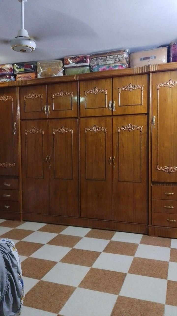 غرفه اخشاب • مستخدمة شهرين • ٥كيلو