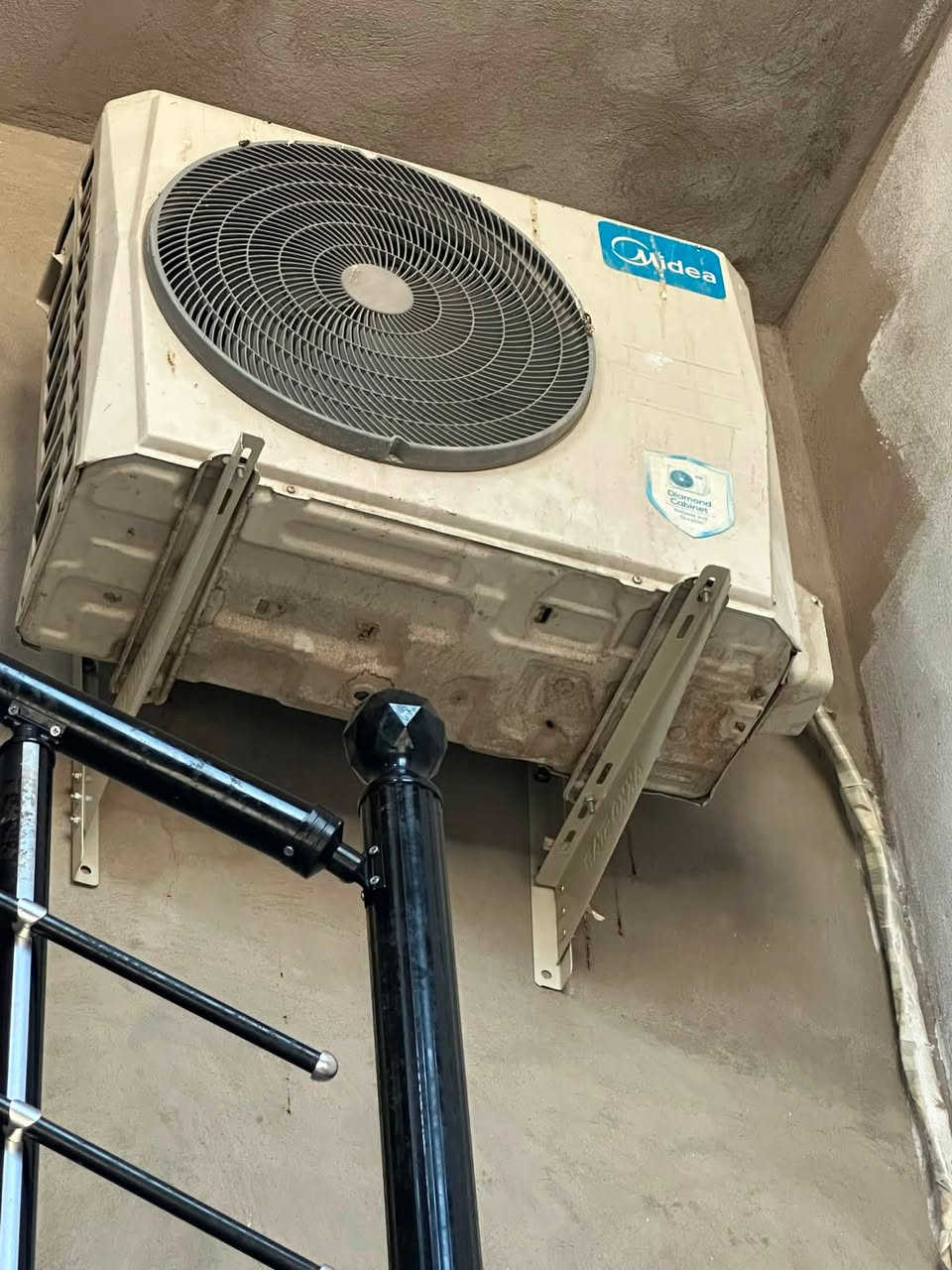 سبلت ميديا 2 طن ينكط مي قليل شغال175 الف ***********
