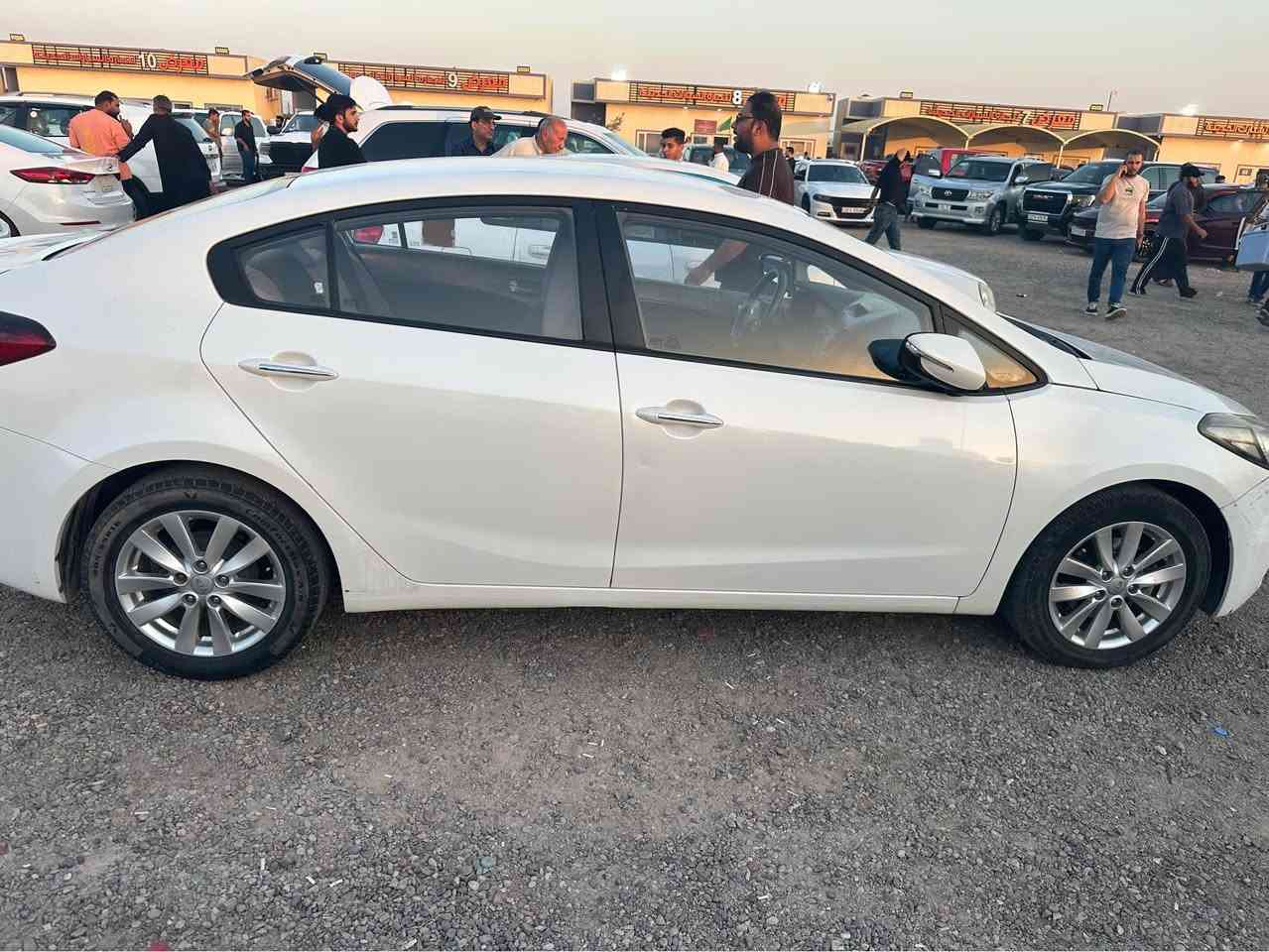 سيراتو موديل16خليجي فول عده البصمه والفتحه بيه جاملغ مبدل اصلي والبنيد نص صبغ السعر118وبيه مجال قليل
*********** البصرة, العراق
