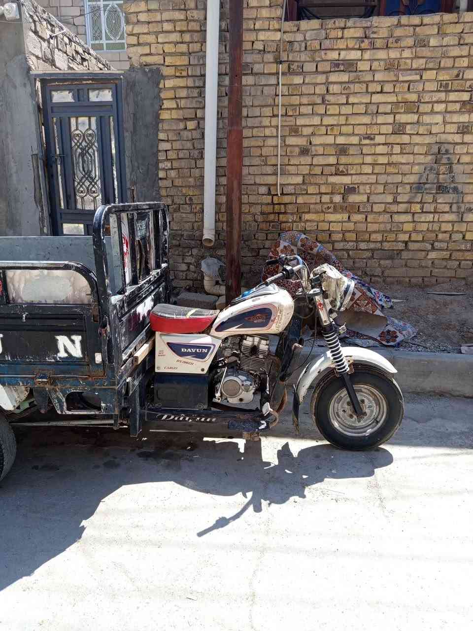 سلام عليكم بيع ستووته موديل 2017 خير من الله وراق  1300 وبيه مجال بسيط مكان ناصريه مركز راسلني واتساب *********** الستفسار
