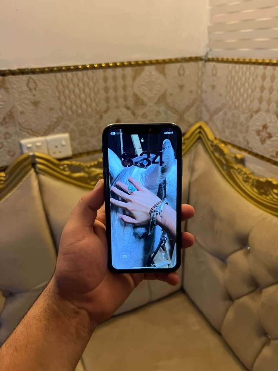 مبدل شاشه 
بطاريه 76
ذاكره 128
تك سيم
فيس ايدي شغال مبدل شاشه فقط 
السعر 175 
للتواصل ***********
