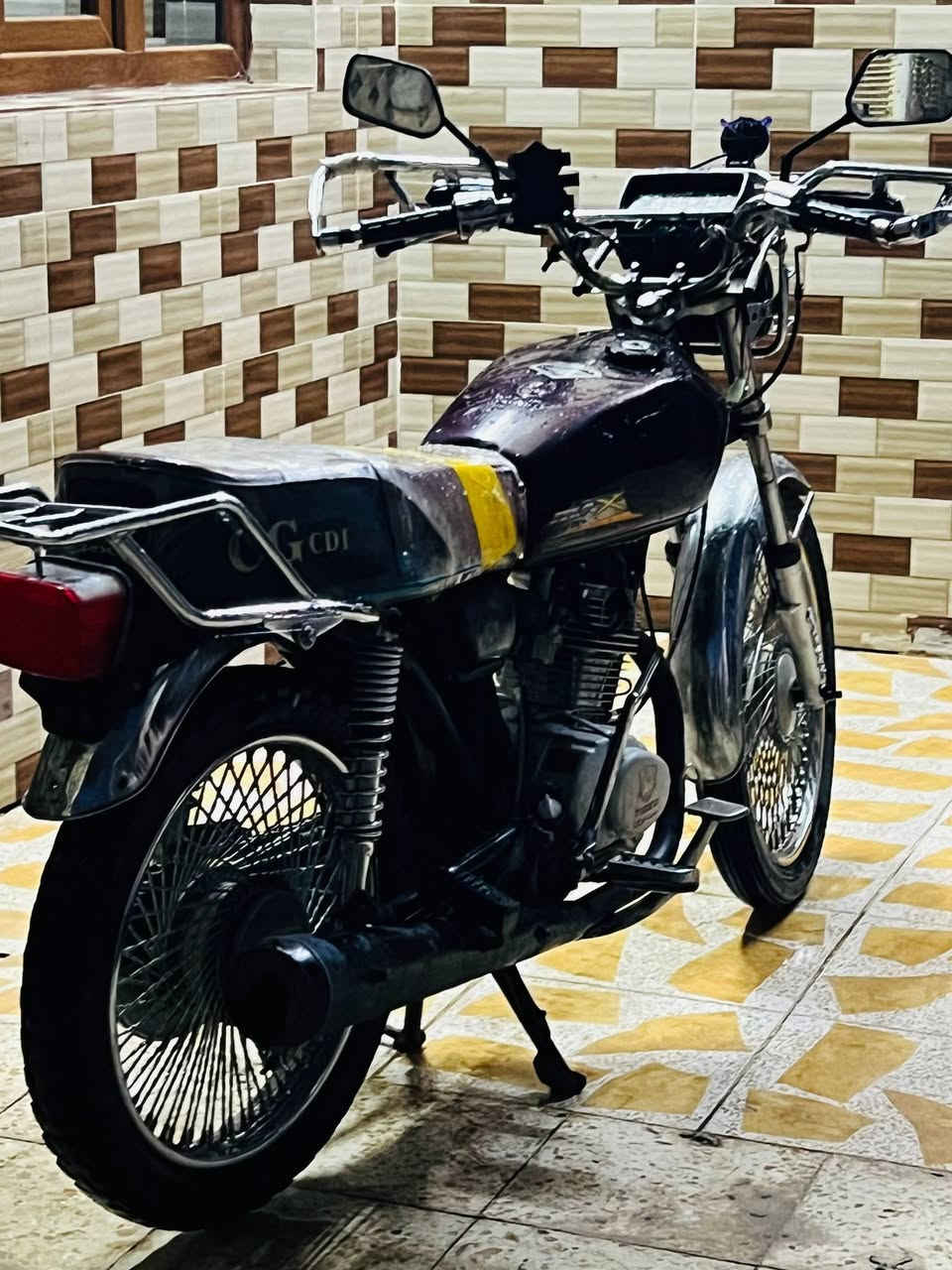 موطور تايكر مفتوح مره وحده لفين 2020 سعر 350 وبي مجال بسيط رقم ***********
