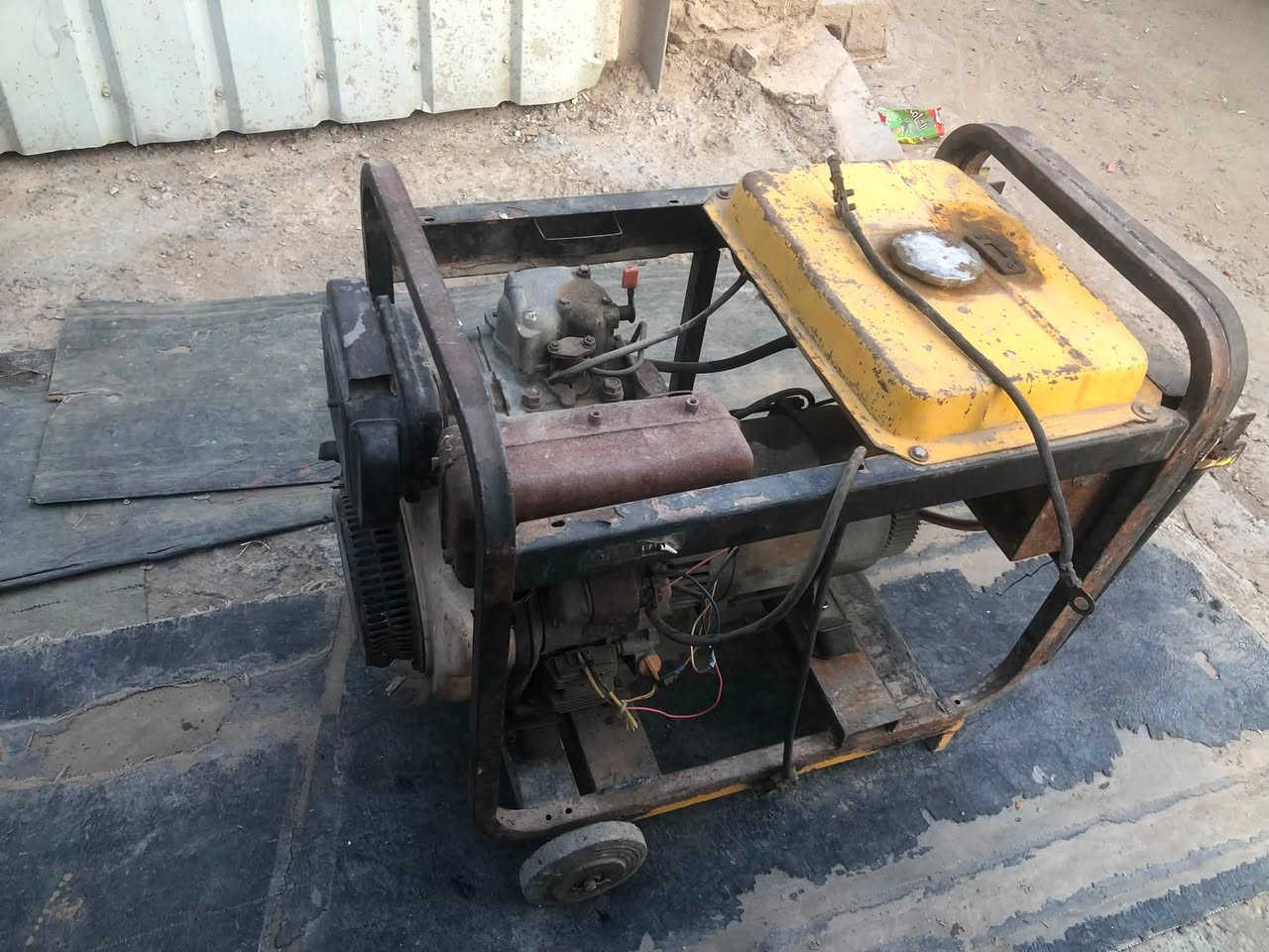 السلام عليكم
مولد گامه كاز 5 كيفي لحيم وكهرباء جاهز عشغل ابيعلك سعر 400 الف وبي مجال مكان بغداد الاستفسار ***********
