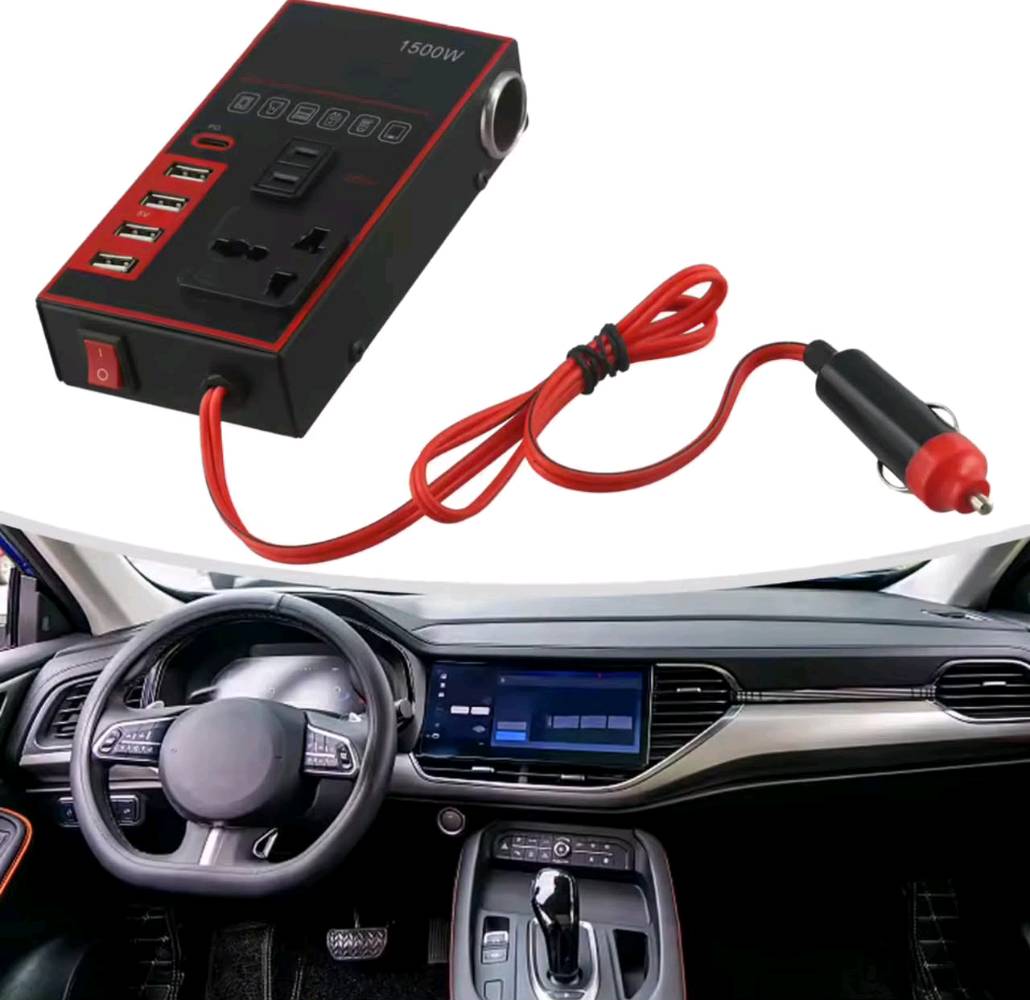 هذا الجهاز هو محول طاقة ذكي ومتعدد الوظائف للسيارة (Car Power Inverter) بقوة تصل إلى 1500 واط، ويقوم بتحويل طاقة بطارية السيارة (12 فولت أو 24 فولت) إلى كهرباء منزلية (220 فولت).💡 المميزات الرئيسيةتحويل الطاقة: يحول التيار المستمر إلى تيار متردد للاستخدام الخارجي.منافذ متعددة: مزود بمنافذ USB للشحن ومخرج كهرباء AC وقابس عالمي.فتحات ولاعة إضافية: يتيح تشغيل أجهزة متعددة مثل منفاخ الهواء أو المكنسة.                                              ✅ الاستخدامات الشائعة :-              التخييم والرحلات: تشغيل الأجهزة الصغيرة والإنارة أثناء السفر.الشحن السريع: شحن الهواتف والأجهزة اللوحية داخل السيارة.الطوارئ: توفير مصدر طاقة بديل عند الحاجة.