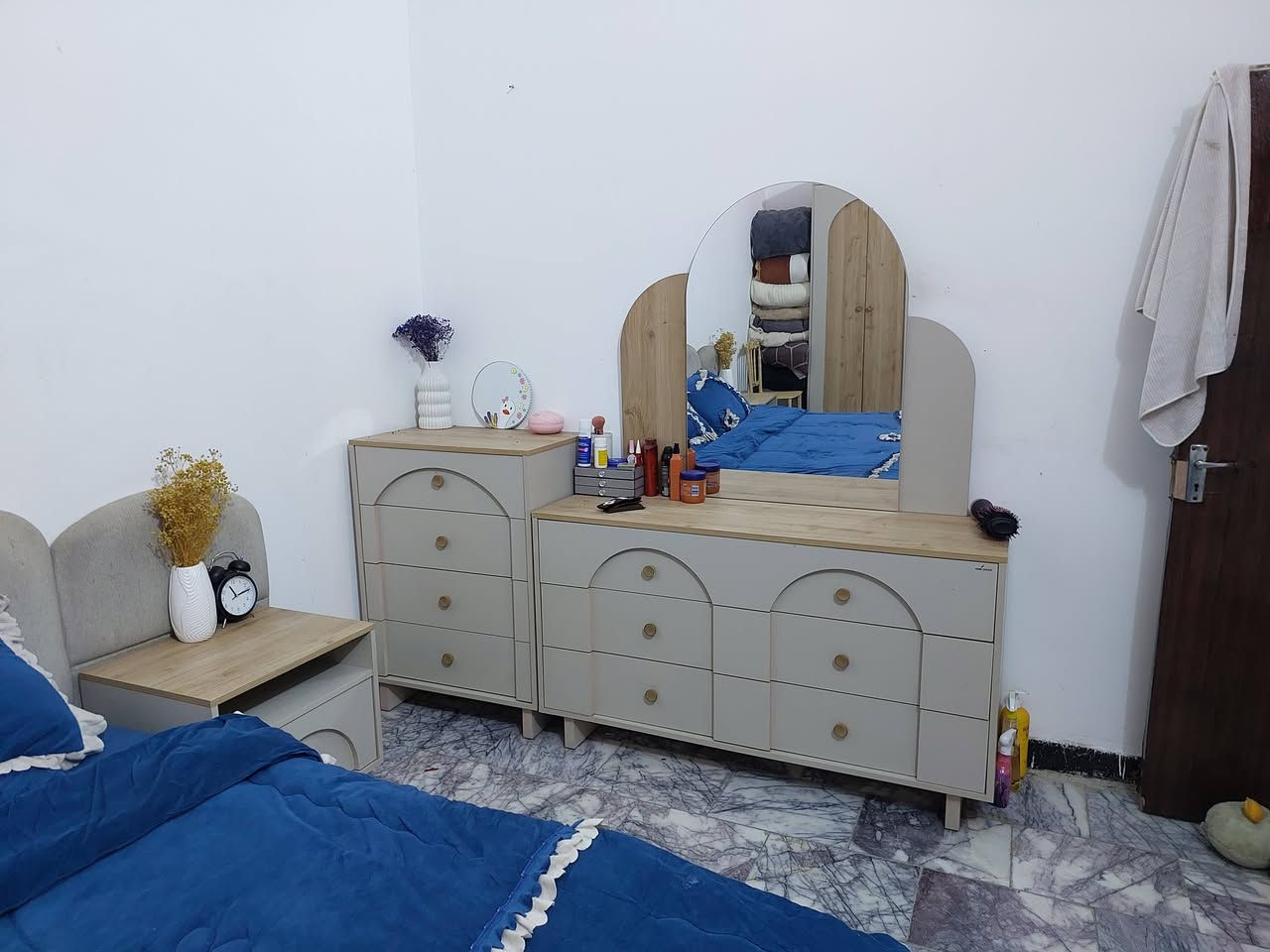غرفة نوم • مستعمل • نضيف
