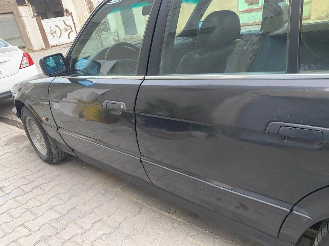 بي ام دبليو 525 • ١٩٩٣ • وارد يابان