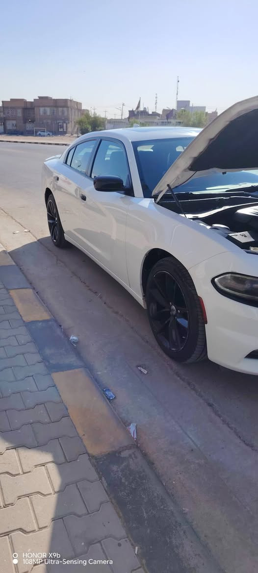 سلام عليكم
جارجر Sxt plus موديل ٢٠١٨ فول
محرك ٣٦٠٠ تو ويل
مكفوله كفاله عامه من اي بارد او صبغ
مداور تريد وكاله او تريد سنويه
الصور مرفق معها صور السونار 
مكان السياره نجف
للاستفسار
 ***********
***********

نص مكتوب في الصور:
- O HONOR X9b
- 108MP Ultra-Sensing Camera
- HONOR X9b