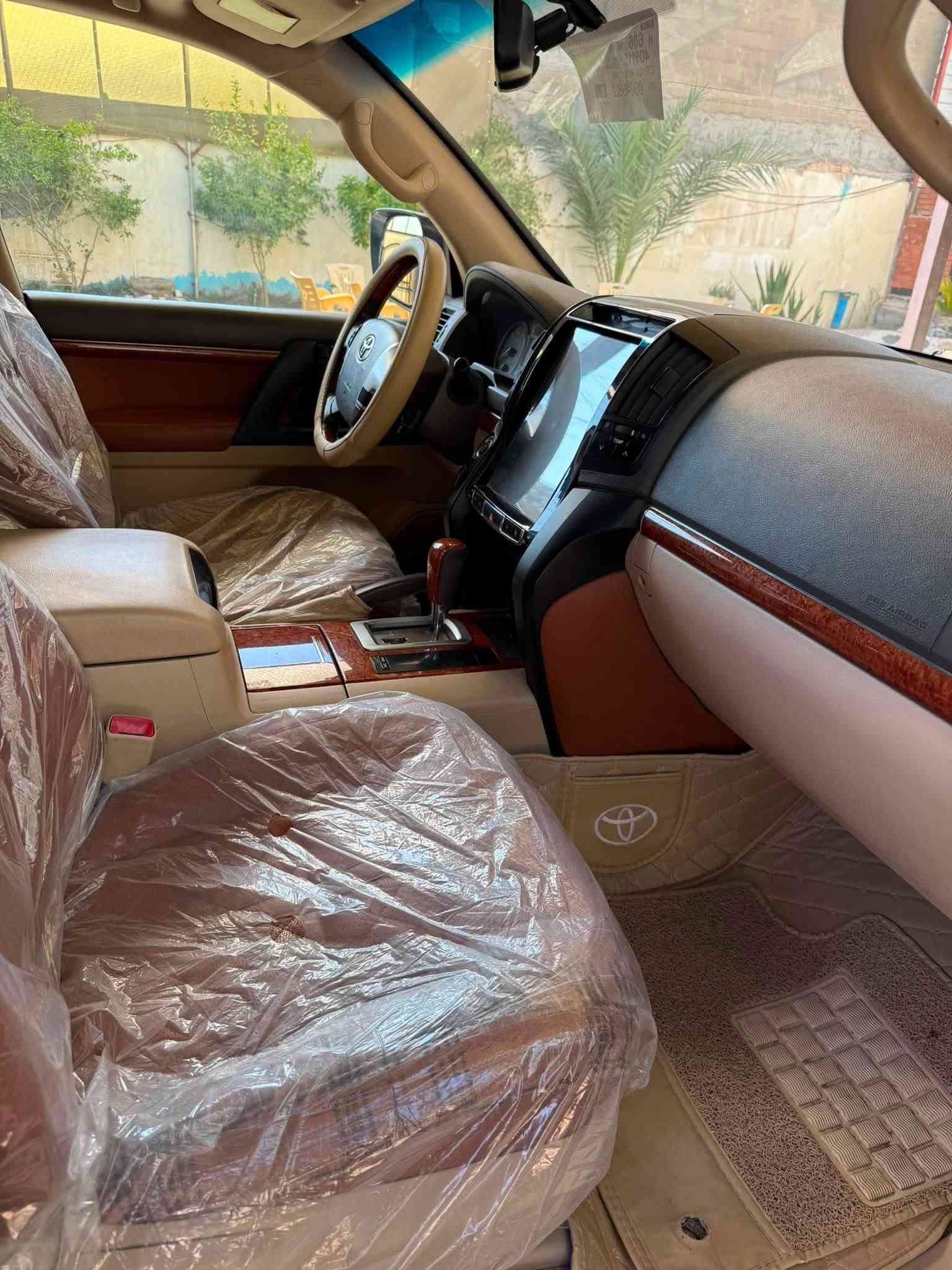 السلام عليكم لأندكروز موديل 2015
محرك4600 V8
رقم بغداد بسمي تحويل ثاني يوم  
مكفوله كفاله عامه من صبغ والتبديل والفتح
فول مواصفات
بصمه تشغيل
بصمه أبواب
أشارت ترحيب
تشغيل عن بعد
مري شفط
فتحه سلايت
كشنات جلد اصلي
كشن كهرباء 
جام تصعيد تنزيل عل ريمونت
8 ايرباك
3قطع تبريد
ثلاجه
مري قلاب
كامره
شاشه امامبه
حساس أمامي
حساس خلفي
وباقي مواصفات المعروفه
ماشيه 95 الف حقيقي
السعر 36500 يعني 3شدات 65ورقه
 بيها مجال
للإستفسار اتصل
***********
مكان السياره بابل حله
