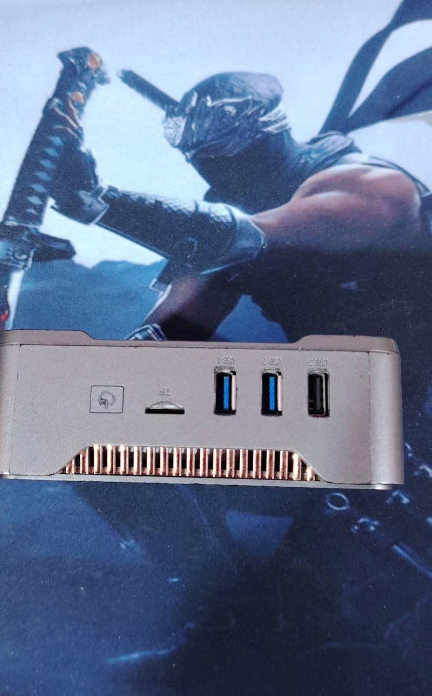 للبيع سعر 30 الف
مستعمل وبيها سخوط
Mini pc
تفيد للتصفح
مواصفات
رام 6
هارد 60
معالج سيليرون
يجي وياها hd و محولة
منافذ hd 2
ومنفذ vga
ومنافذ usb 4

رقم هاتف ***********

