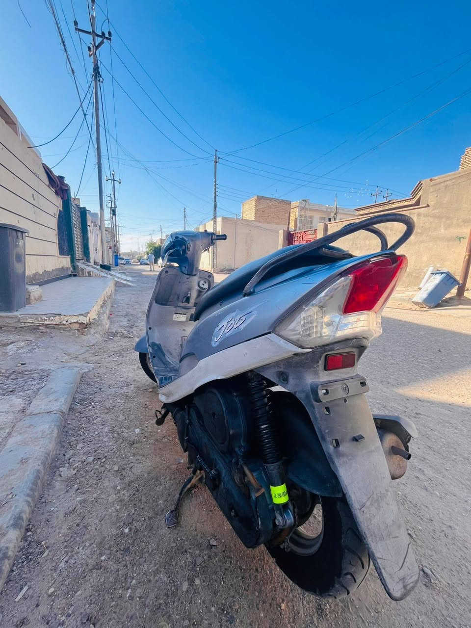 سلام عليكم
دراجه ماكس للبيع نضيفه نضافه عامه وكفاله عامه ودراجه كلشي شغال بيه من كهربائيات وغيره صاله 10 اشهر من طالعه من الوكيل تجي تفحص وتشوف ابعينك مكاني العماره وتواصل اتصل على هذا لرقم أو واتساب ***********

