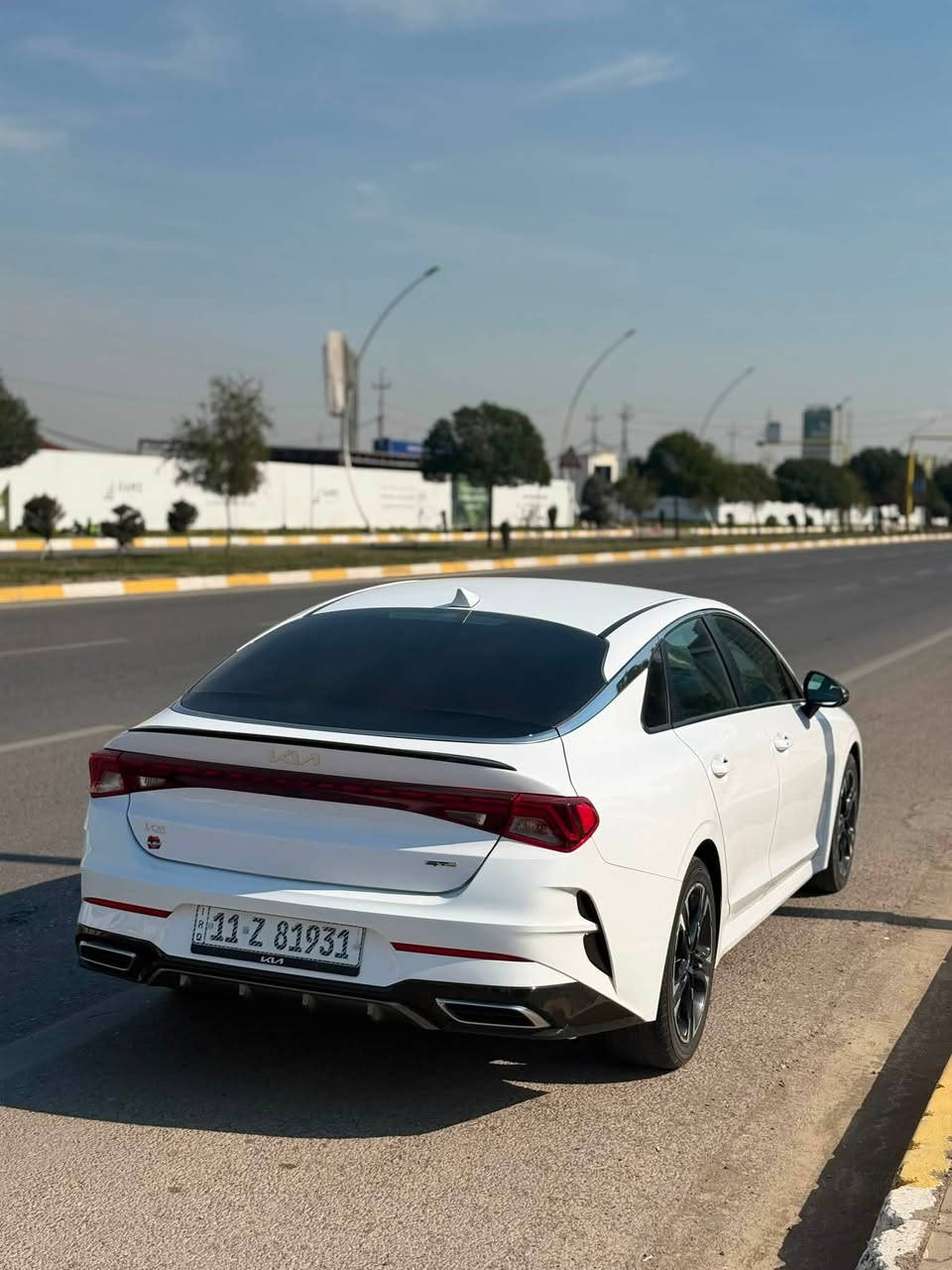 سلام عليكم

K5 GT Line

موديل 2024. بدون ايرباك 

حادث جاملغ جهة السايق مبدل  ومصبوغ 

وبنيد بي بارد وصبغ  على كد الحادث 

وجاملغ خلفي بارد 

.محرك 1600تيربو
 
.ماشيه107الف كيلو 

 
.السياره فول عده البانورما

.بصمة

.رادارات: امامي  خلفي  جانبي

.كاميرة دواره

.قيادةالية

.نقط عمياء

.هاند بريك بصمه 

.مقاعد جلد داخل اسود

.مقاعد تدفئة

.لايت لد برتقالي  3عدسات. بلادي امريكي

.بك لايت لد مسطره

.شاشه كبيره

تحديد مسار 

.مثبت سرعه 

.شحن وايرليس

.تشغيل عن بعد

.اوتو هولد

.مود درايف (نورمال .سبورت . كوستم .سمارت)

السعر 165 وبيه مجال 
مكاني كربلاء 
للاستفسار 
***********

