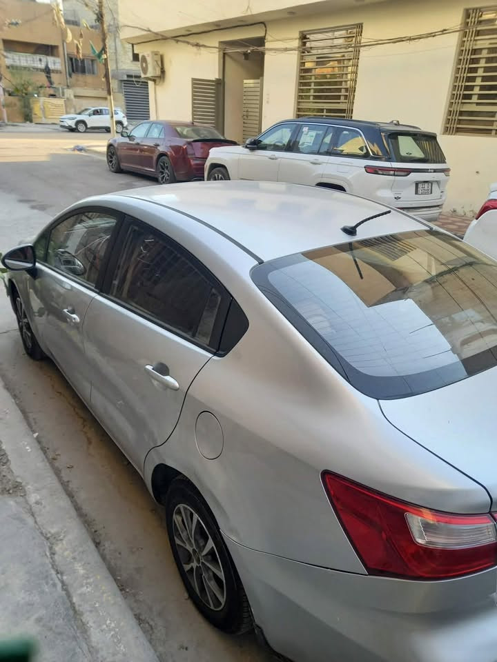 كيا ريو موديل٢٠١٦
وارد خليجي ورقم انكليزي بغداد 

تحويل ثاني يوم

ماشية اقل من٧٠ الف

محرك ١٦٠٠ دوش سليم لاتبخير ولاتنقيص

كير نظيف

كهربائيات نظيفة

تخم تاير جديد

غرفتها نظيفة جدا

بيها سونار المندلاوي

السعر ٨٠ ورقة بيها مجال بسيط 

المكان بغداد/ الغدير قرب ساحة ميسلون

لا اتعبني اقرة المنشور زين وشوف الصور والسونار يلة تتصل
***********
