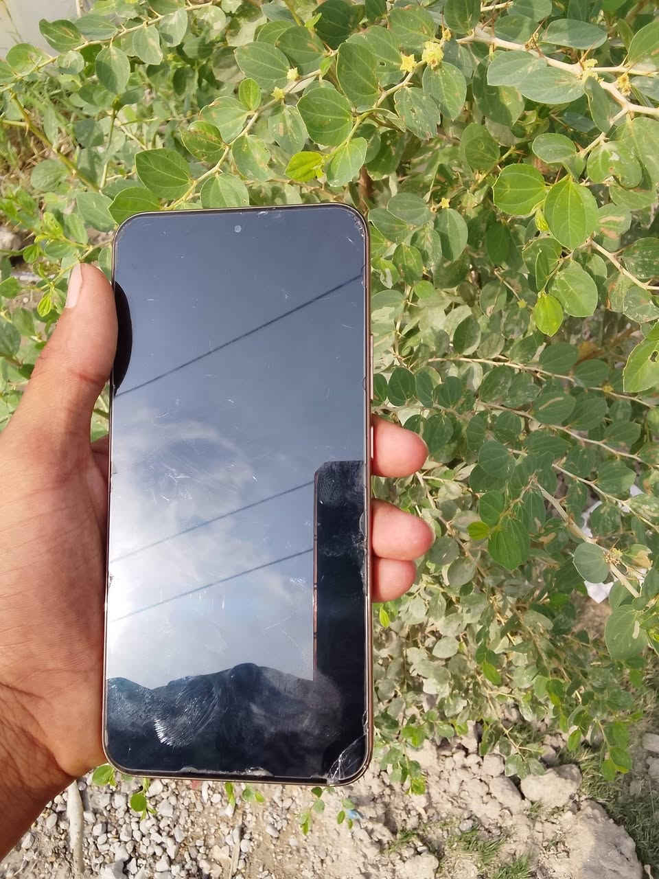 ايفون 15 برو ماكس • هونر X9 • ٢٥٦